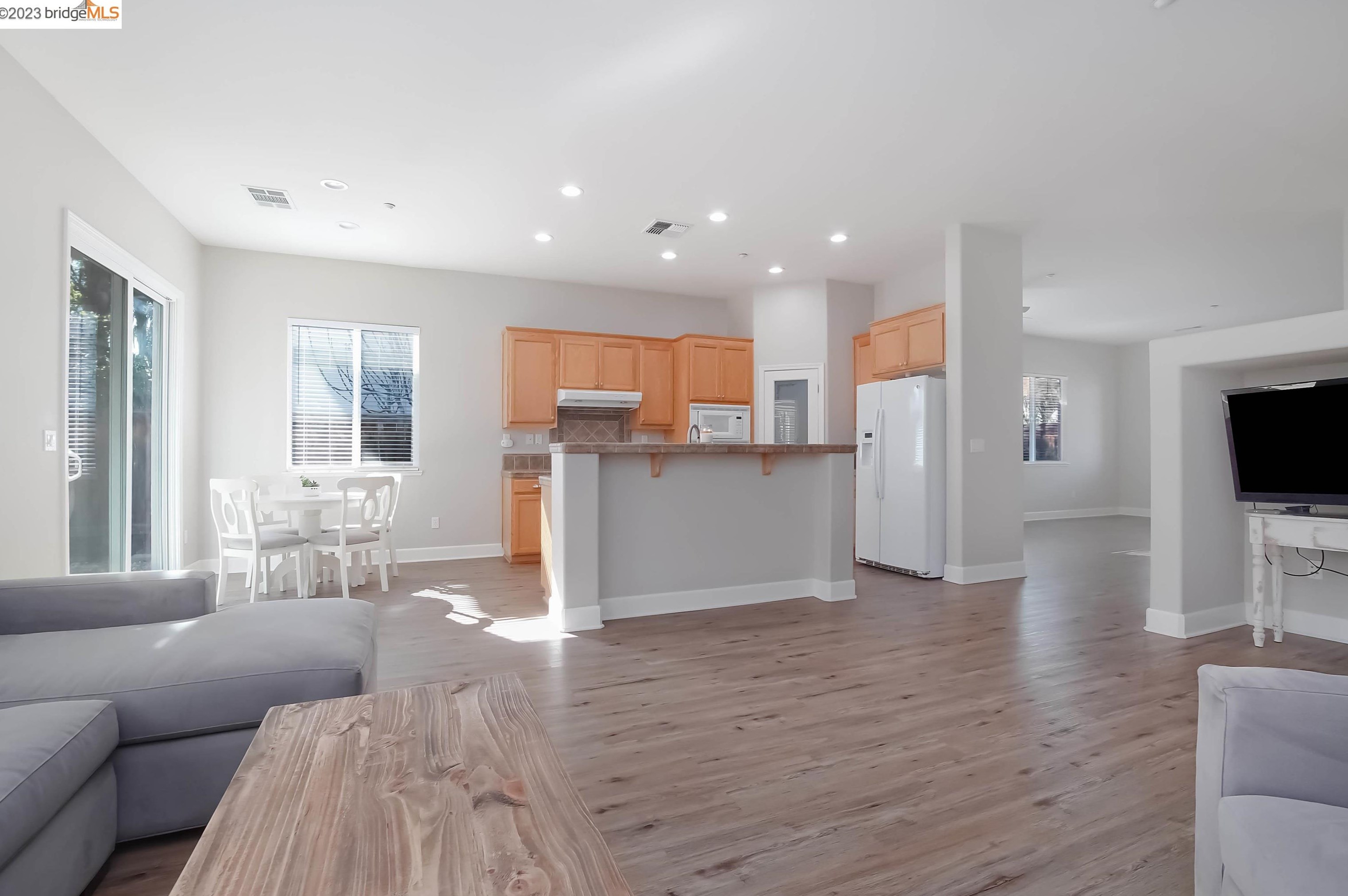 1276 Vignola Ct, Los Angeles CA  94513-2963 exterior