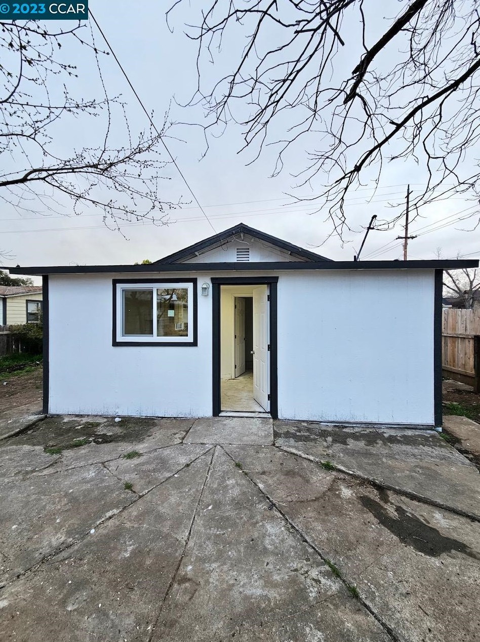 2385 Elgin St, Oroville, CA 95966