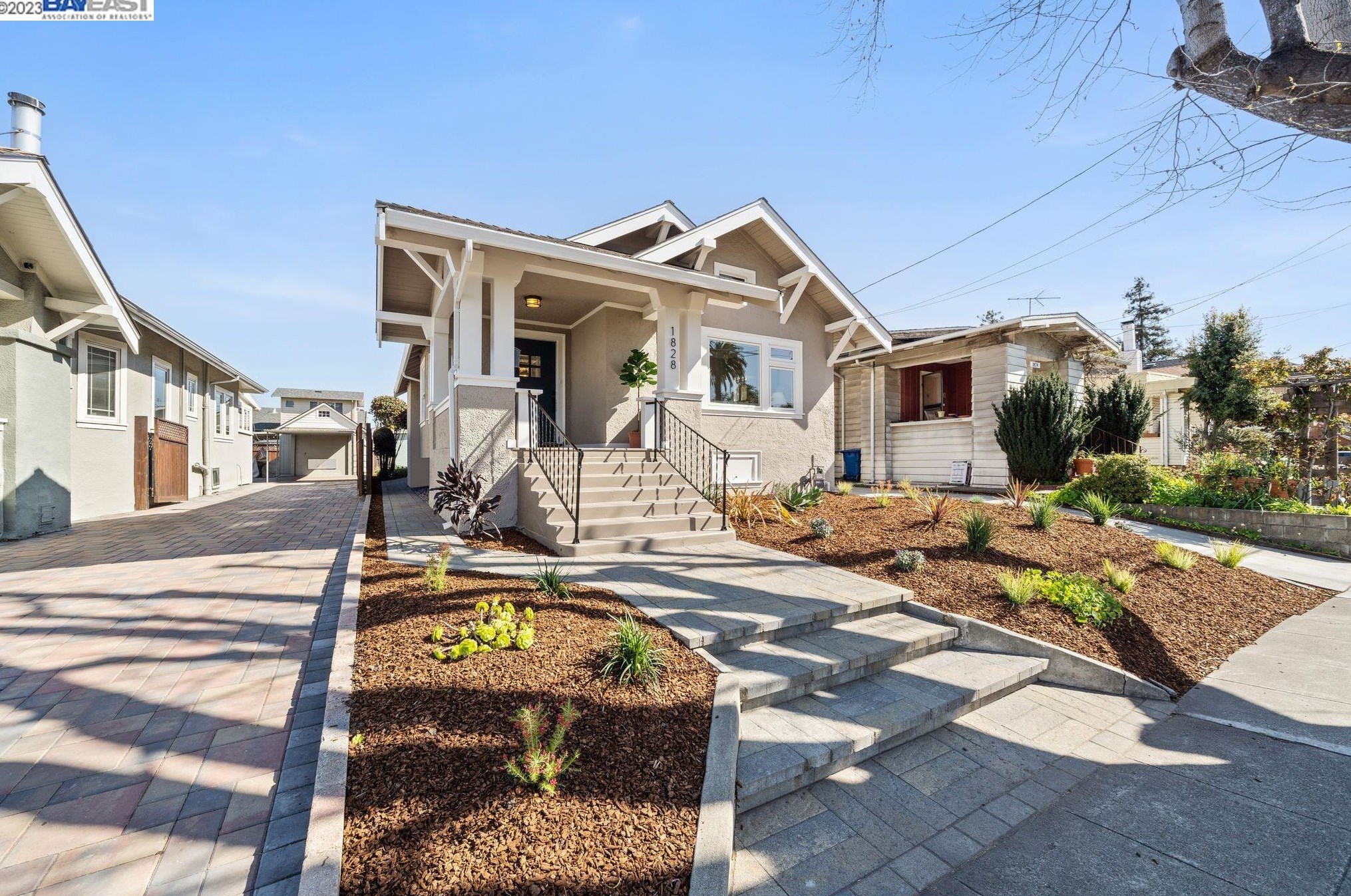 1828 Walnut St, Alameda, CA 94501-1442