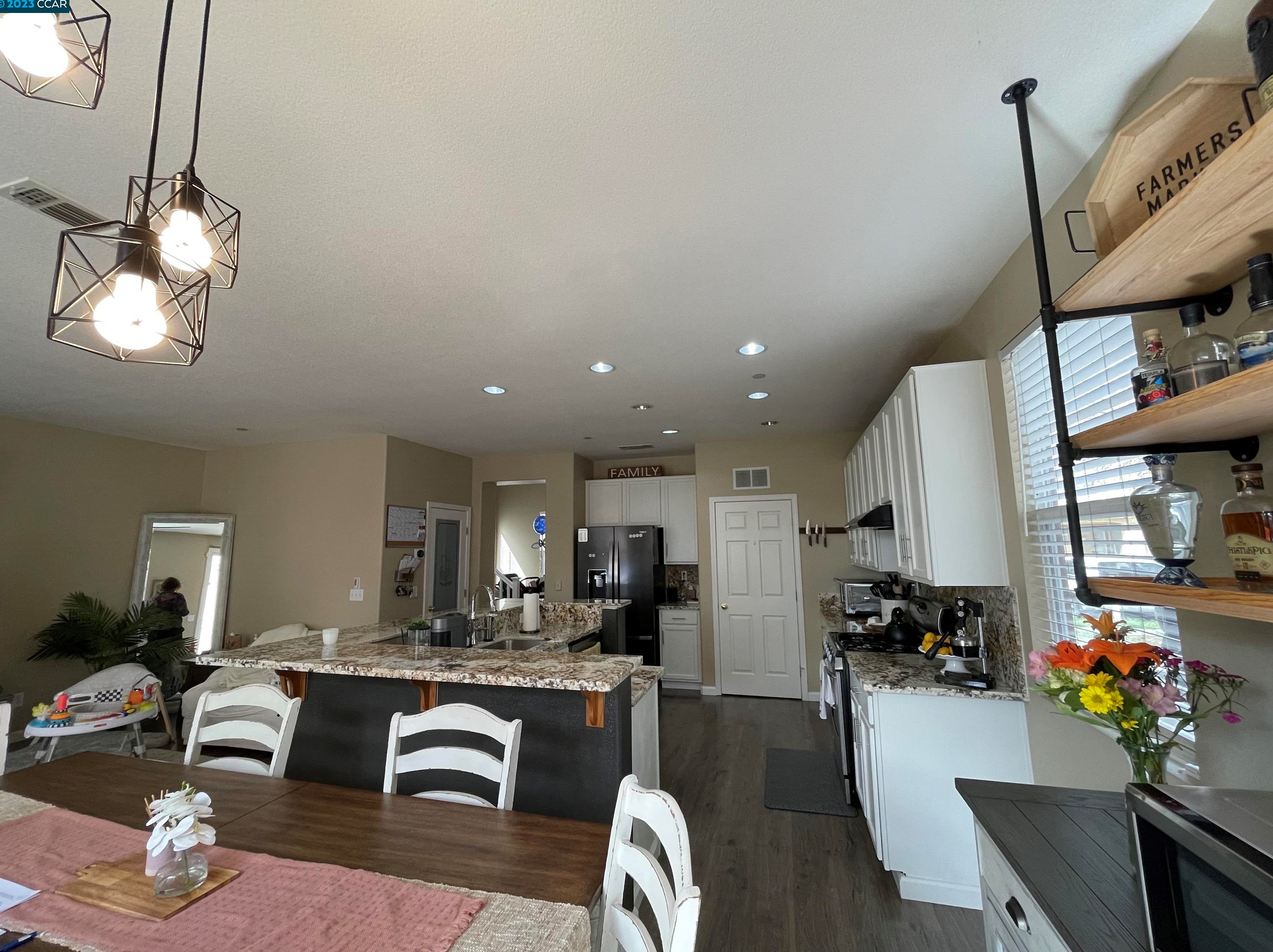 552 Young Dr, Los Angeles CA  94513-8300 exterior