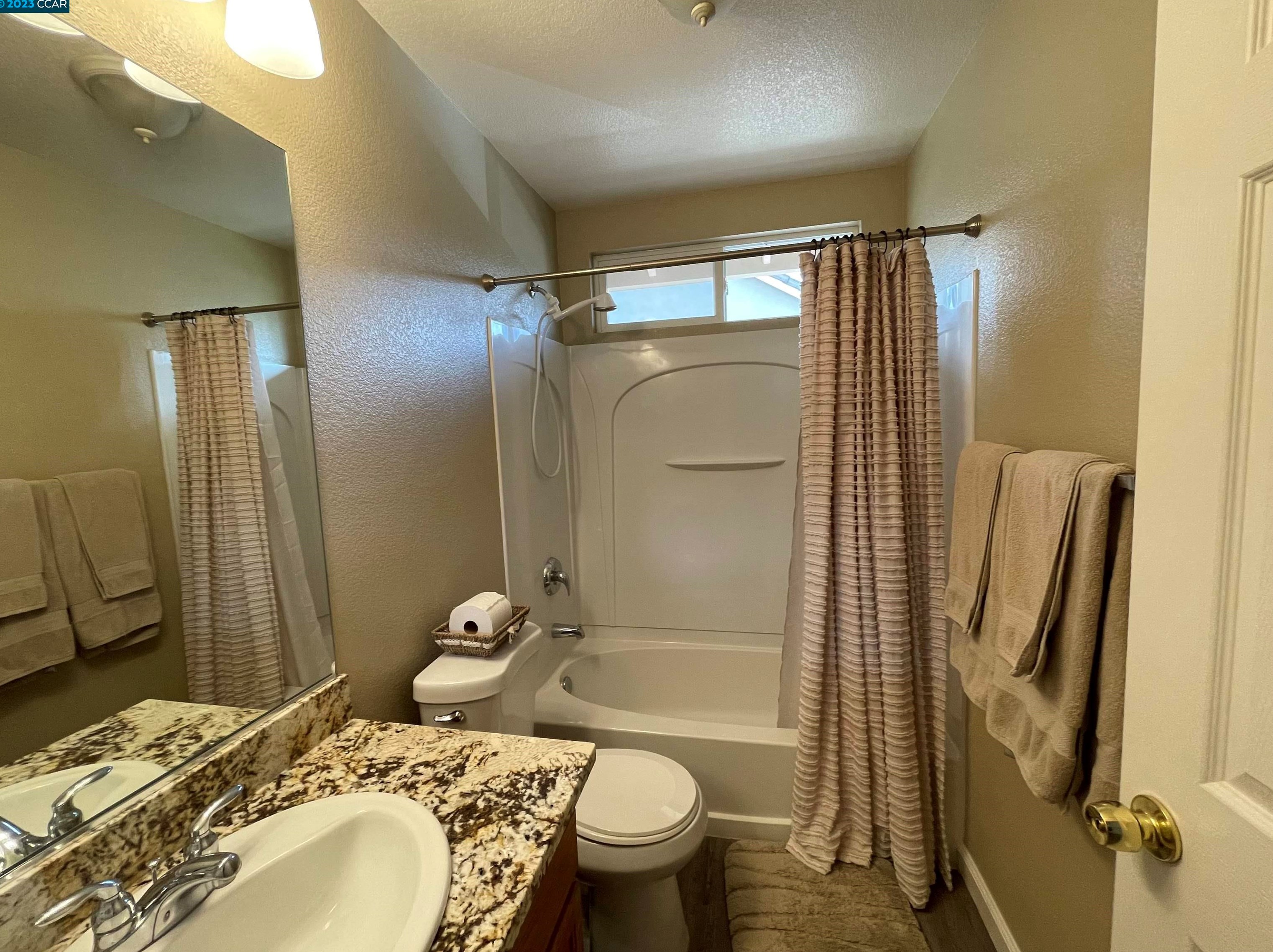 552 Young Dr, Los Angeles CA  94513-8300 exterior