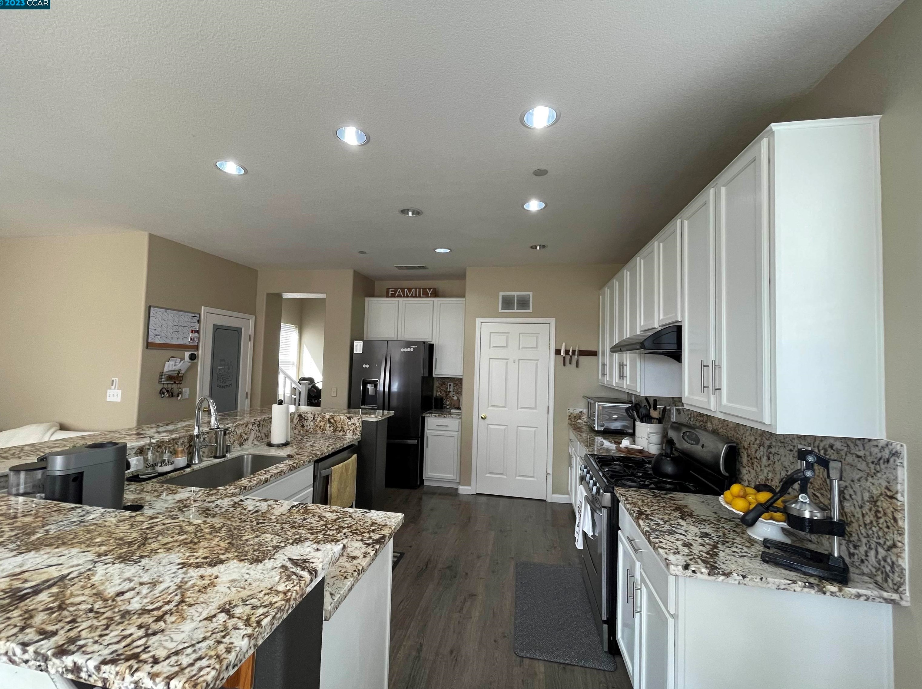 552 Young Dr, Los Angeles CA  94513-8300 exterior