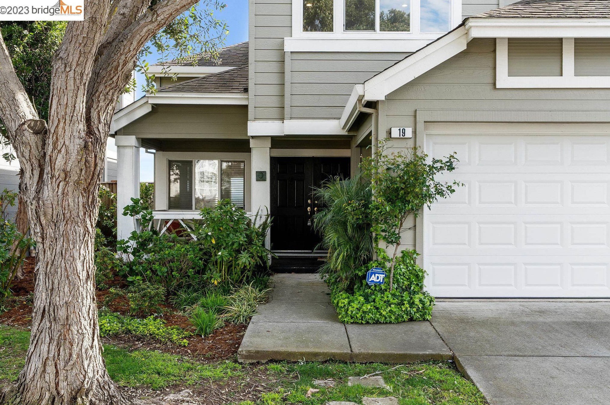 19 Harbor View Dr, Richmond, CA 94804-7496