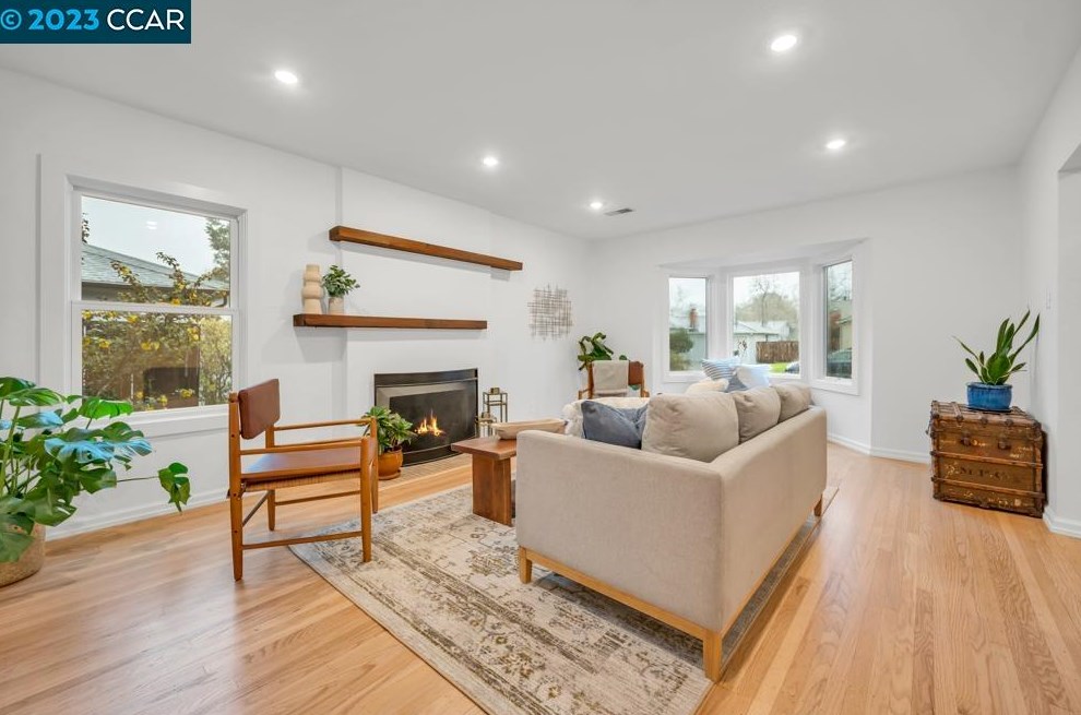 3264 Hudson Ave, Walnut Creek CA  94597-1827 exterior