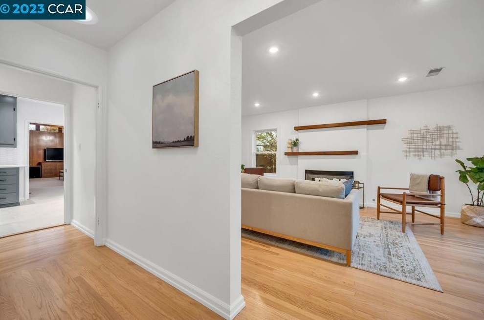 3264 Hudson Ave, Walnut Creek CA  94597-1827 exterior