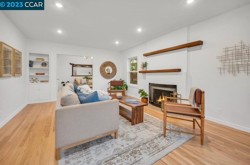 3264 Hudson Ave, Walnut Creek CA  94597-1827 exterior