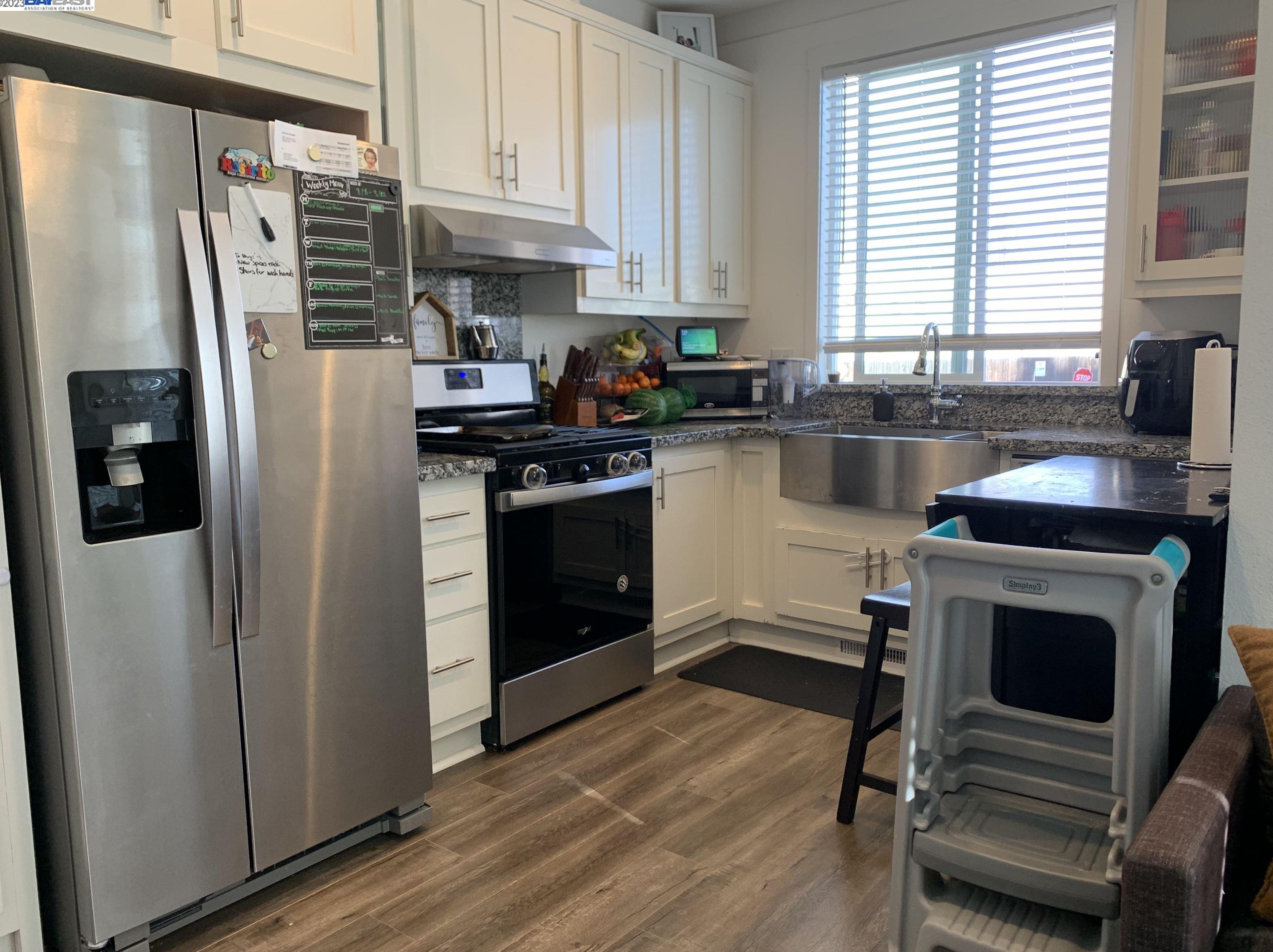 3499 Bayshore Rd #131, Redwood City, CA 94063