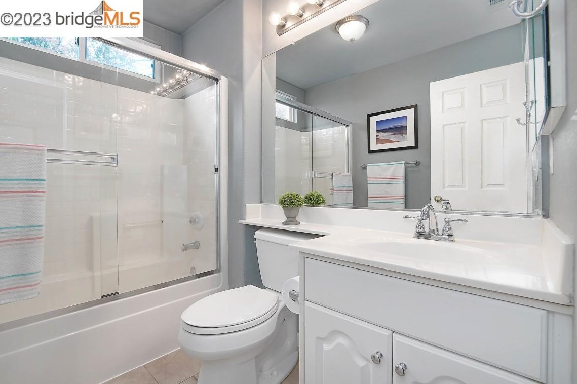 926 Blossom Dr, Los Angeles CA  94513-6144 exterior