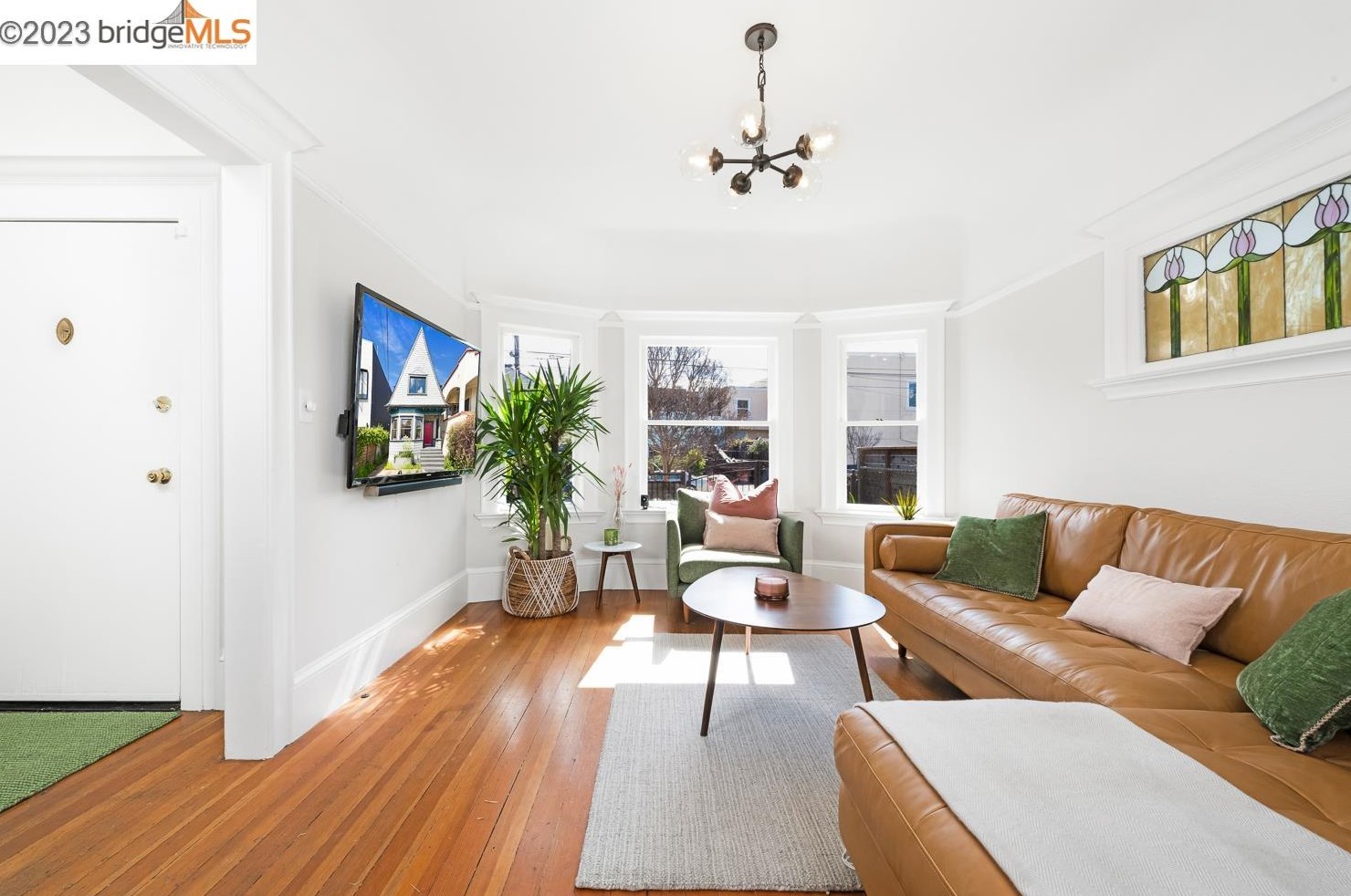 1421 Peralta St, Oakland CA  94607-2017 exterior