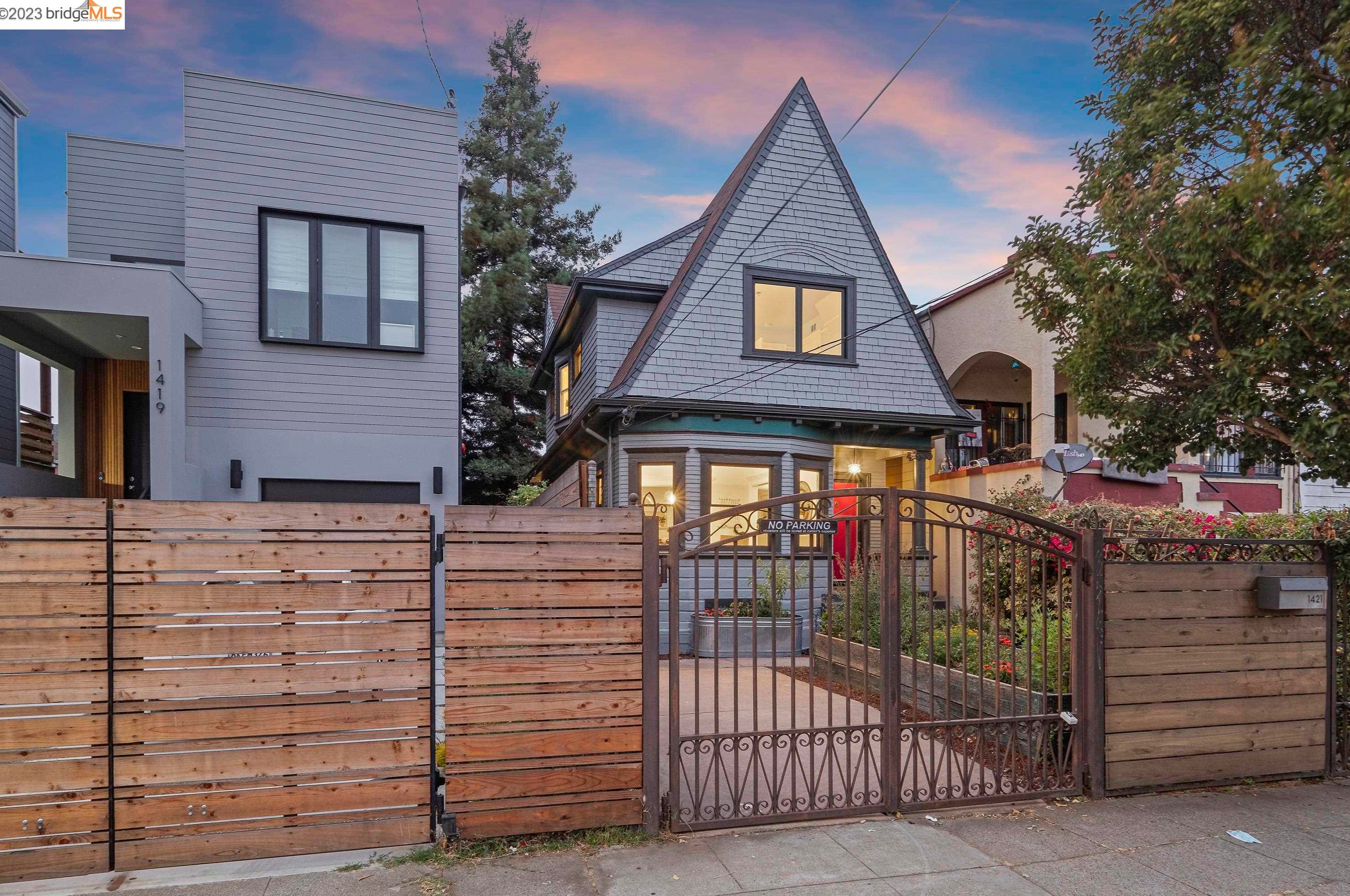 1421 Peralta St, Oakland CA  94607-2017 exterior