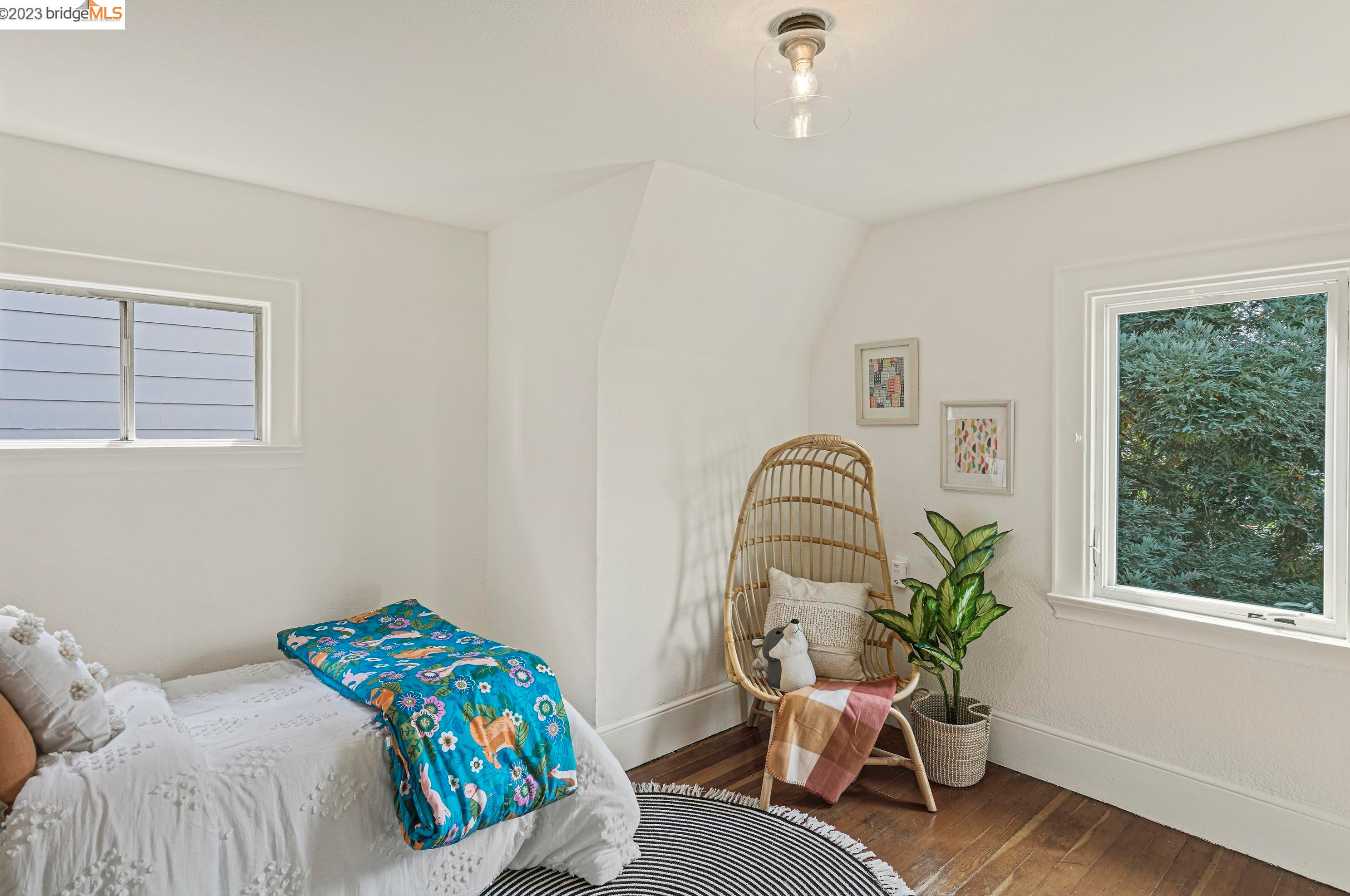 1421 Peralta St, Oakland CA  94607-2017 exterior