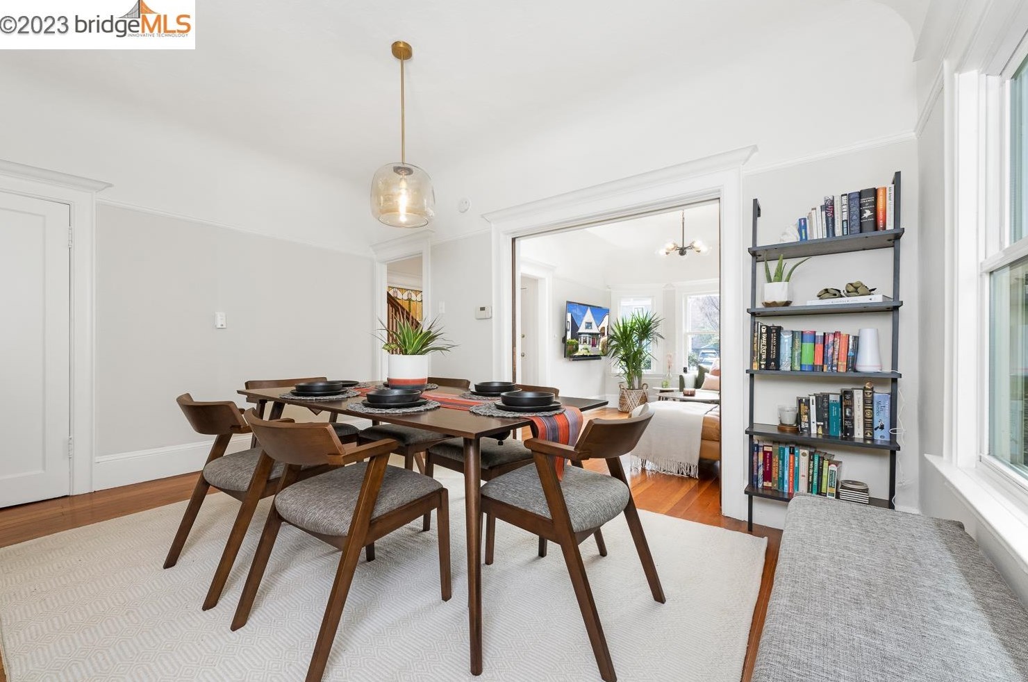 1421 Peralta St, Oakland CA  94607-2017 exterior