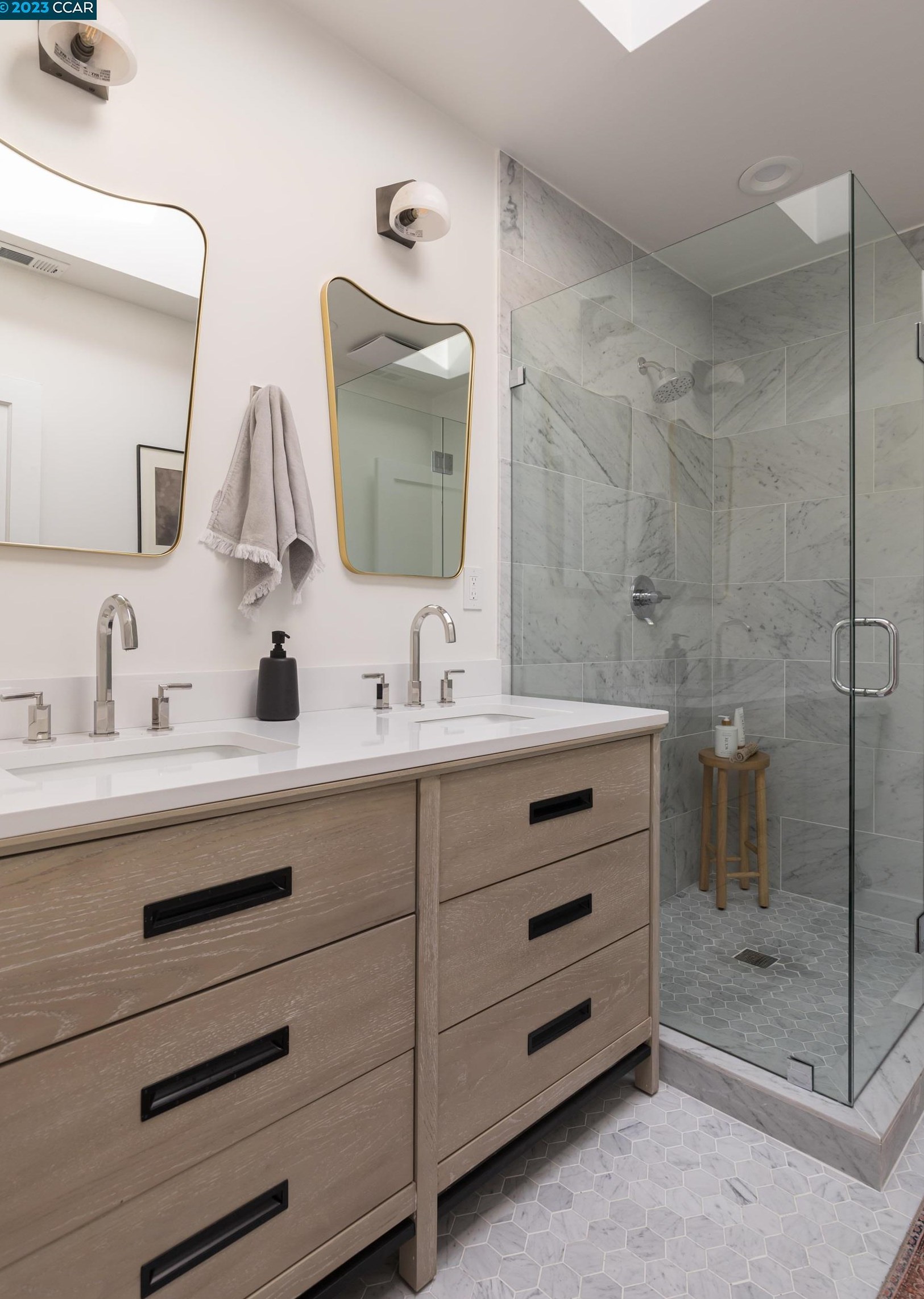 930 Galvin Dr, Richmond CA  94530-3029 exterior