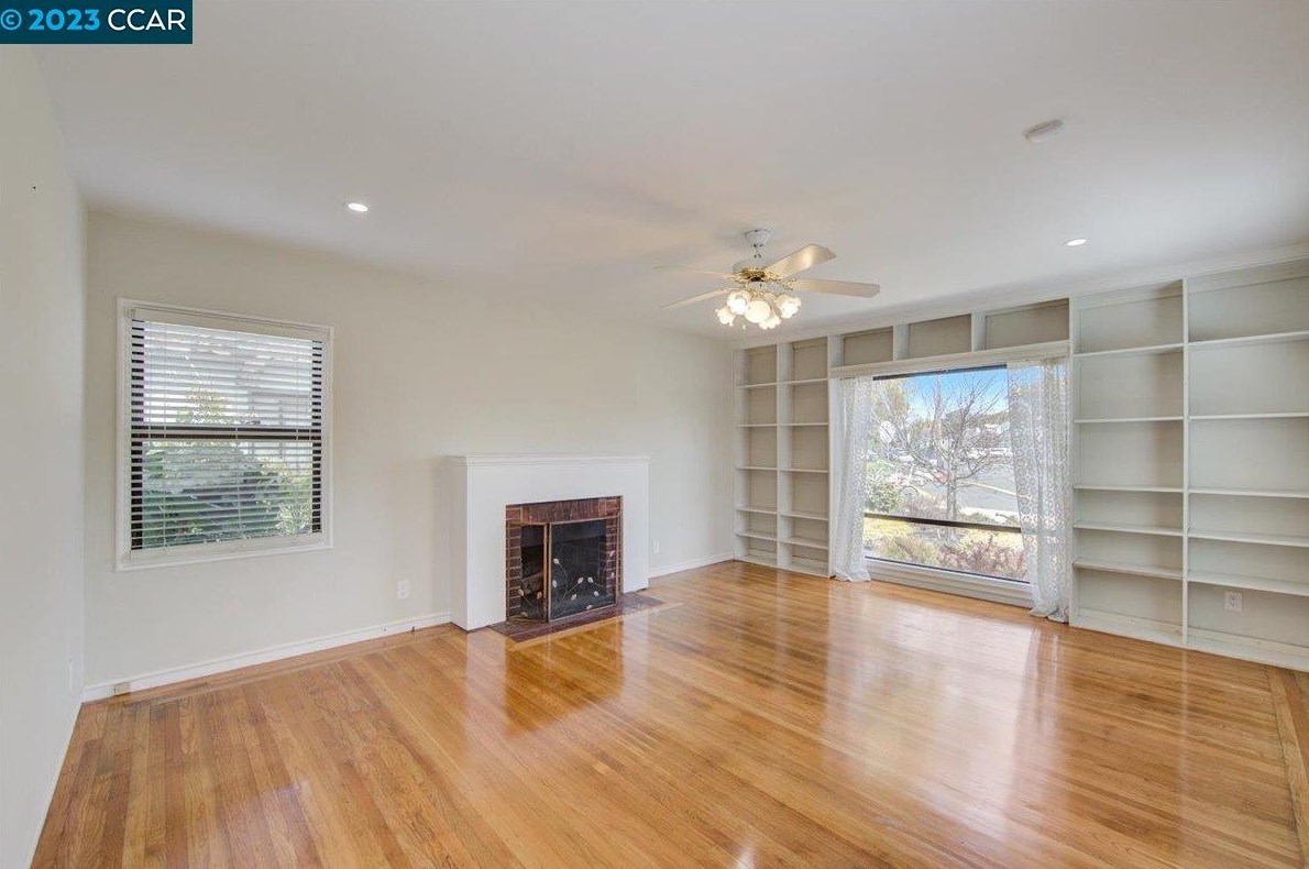 234 Santa Clara Ave, Alameda, CA 94501-3224