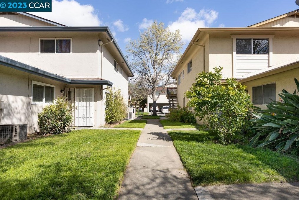 2213 Lemontree Way, Antioch CA  94509-3329 exterior