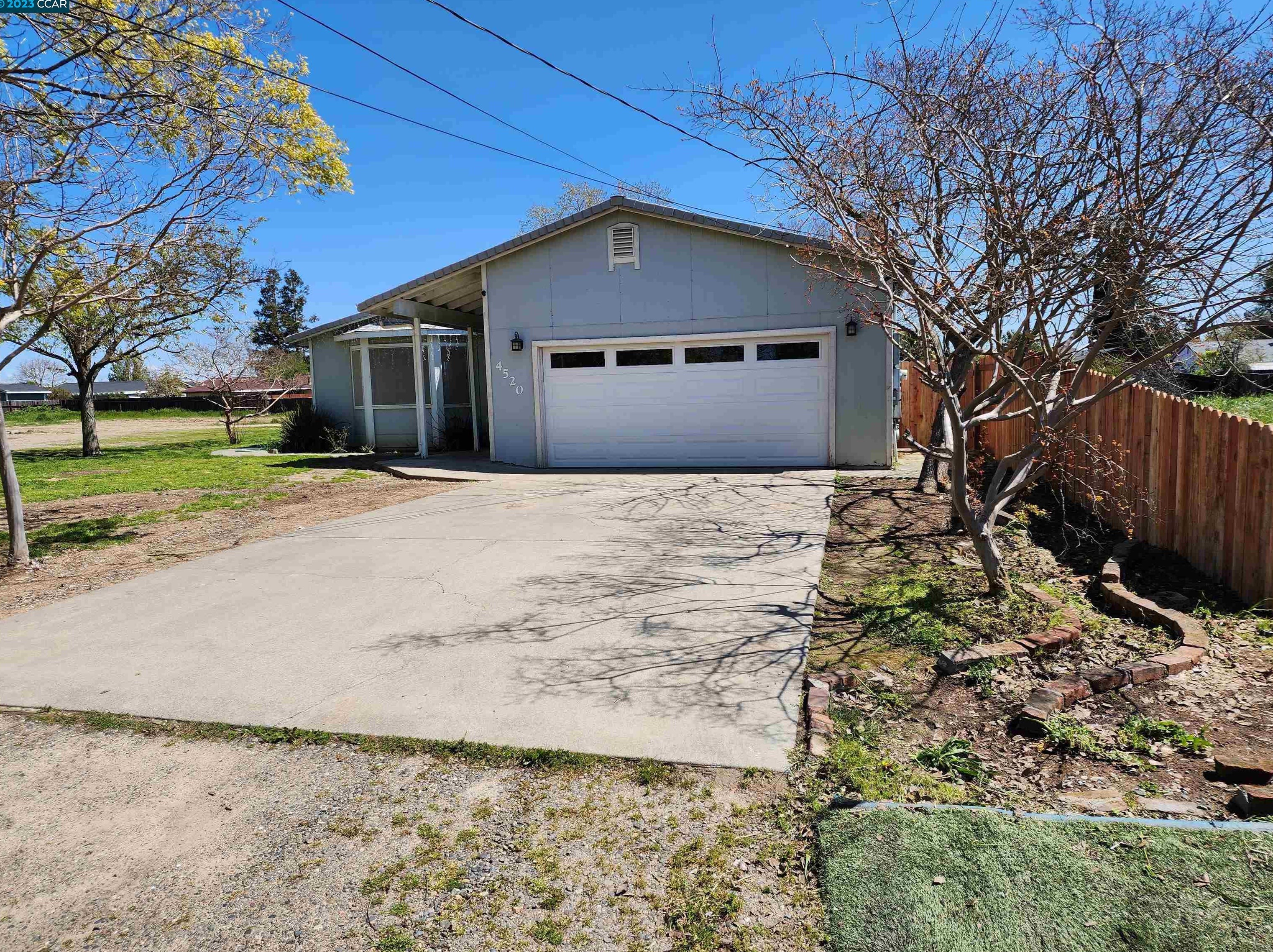 4520 Austin St, Sacramento, CA 95838-2104