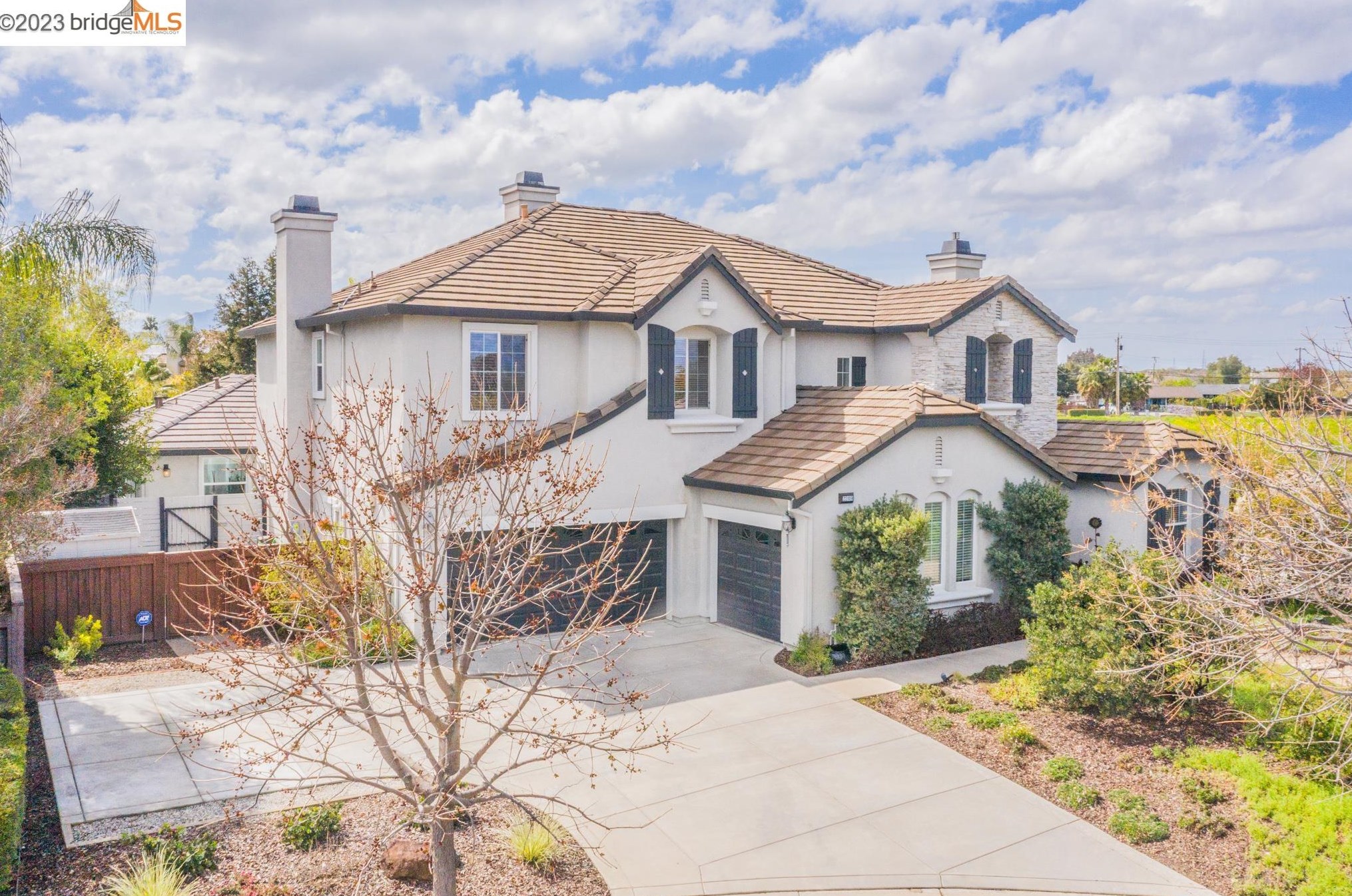 2249 Trinity Pl, Los Angeles, CA 94513-7212