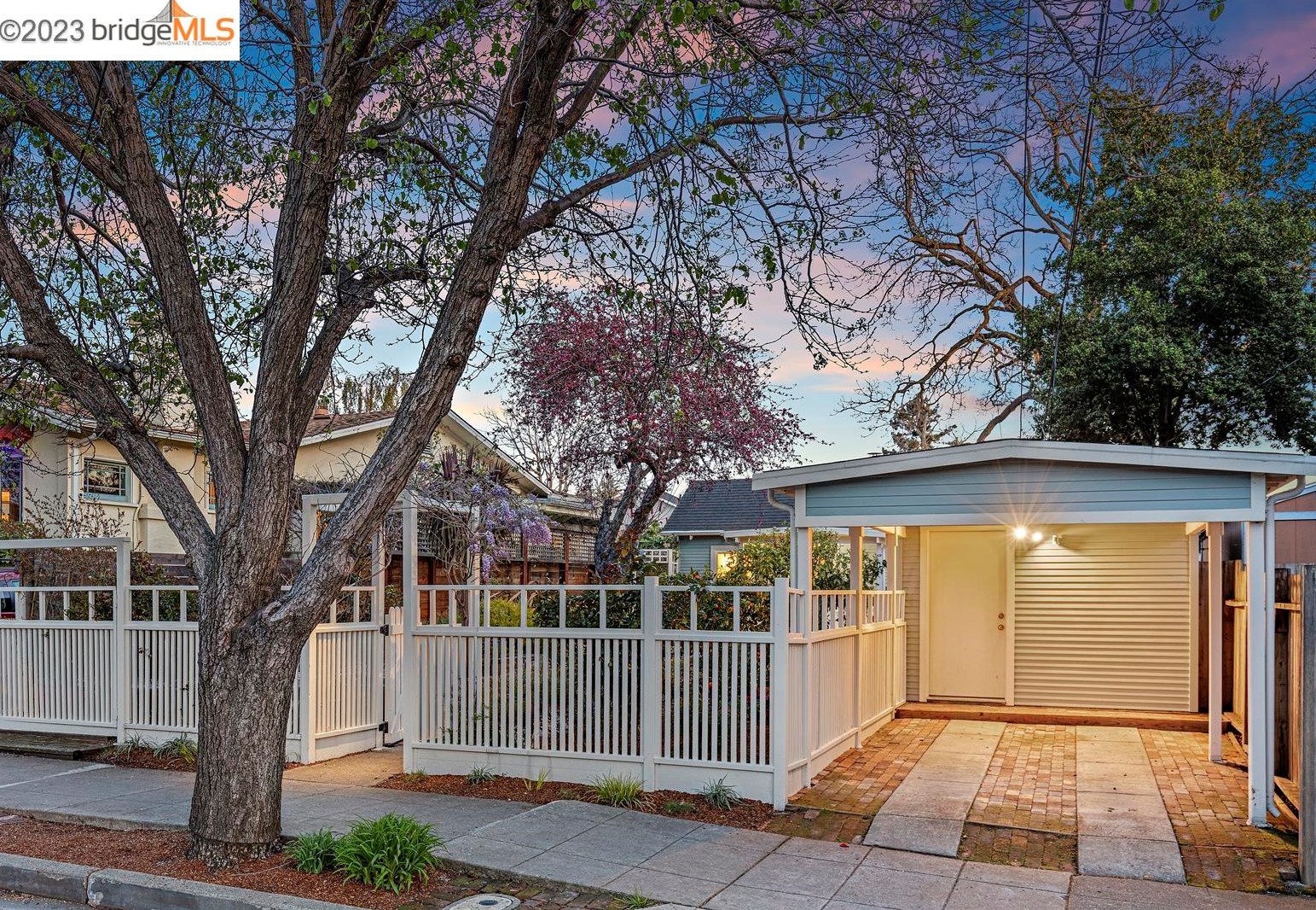 1116 Cowper St, Berkeley, CA 94702