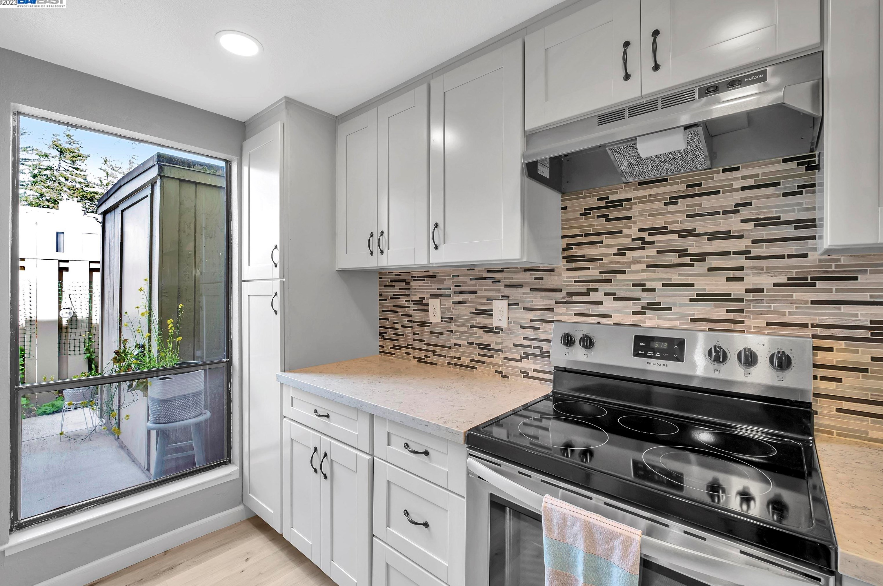 1745 Dover Pl, Hayward, CA 94541