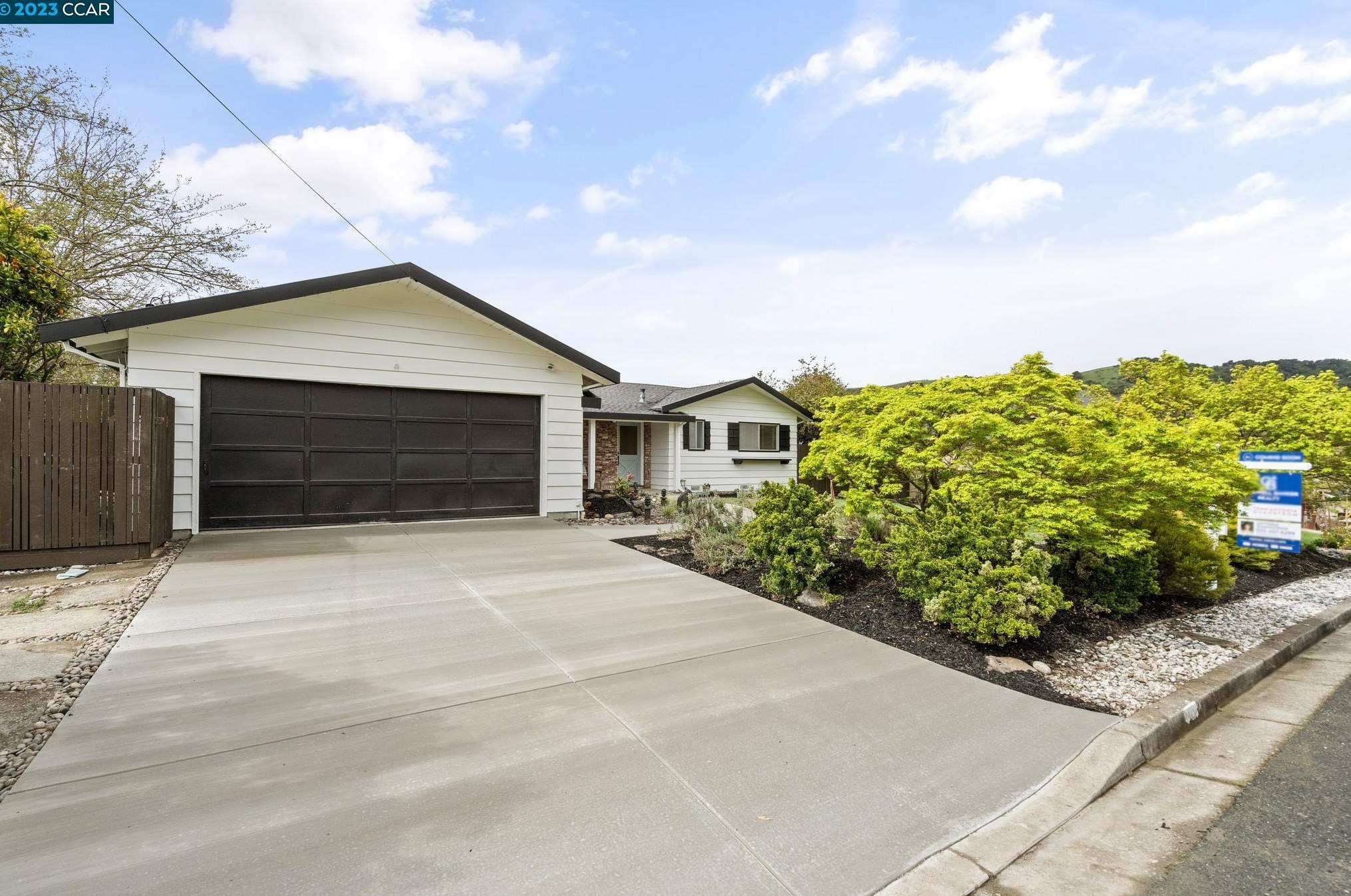 1024 Sanders Dr, Moraga, CA 94556-1917
