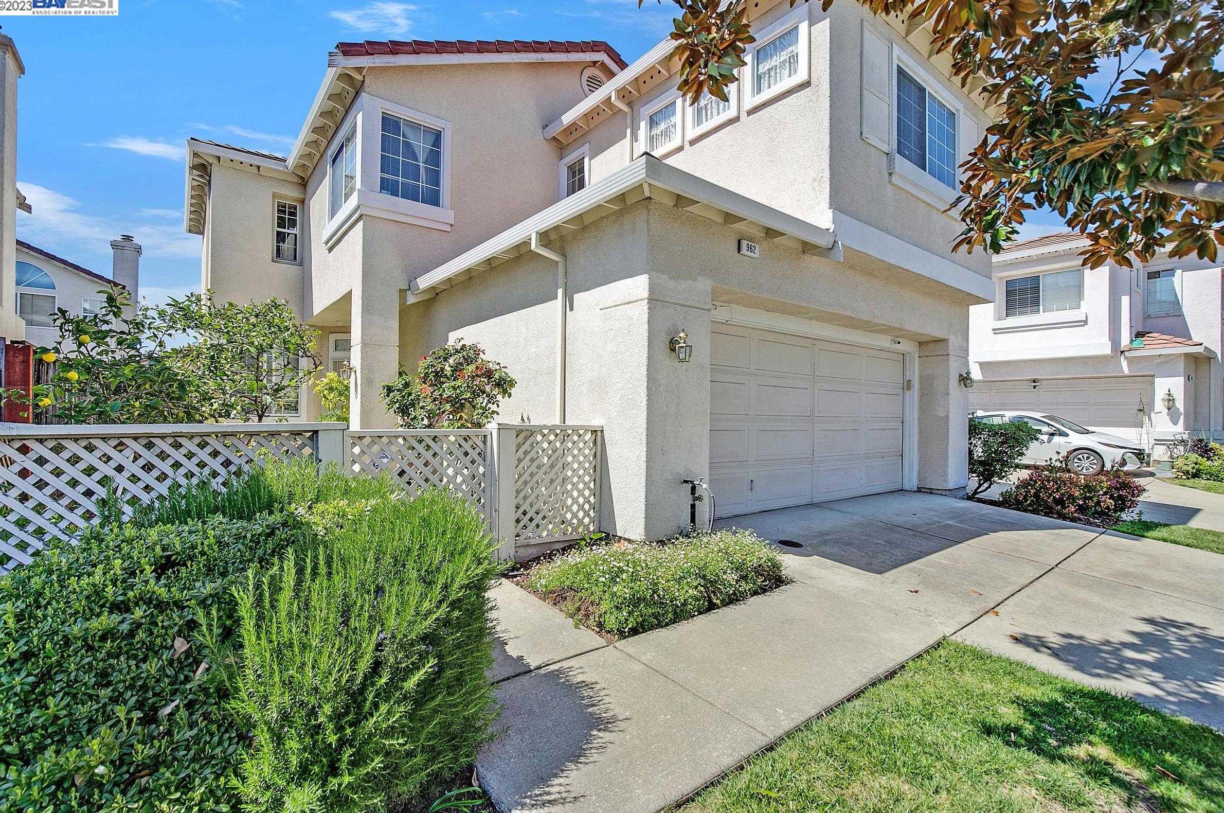 962 Heather Ln, San Lorenzo, CA 94580