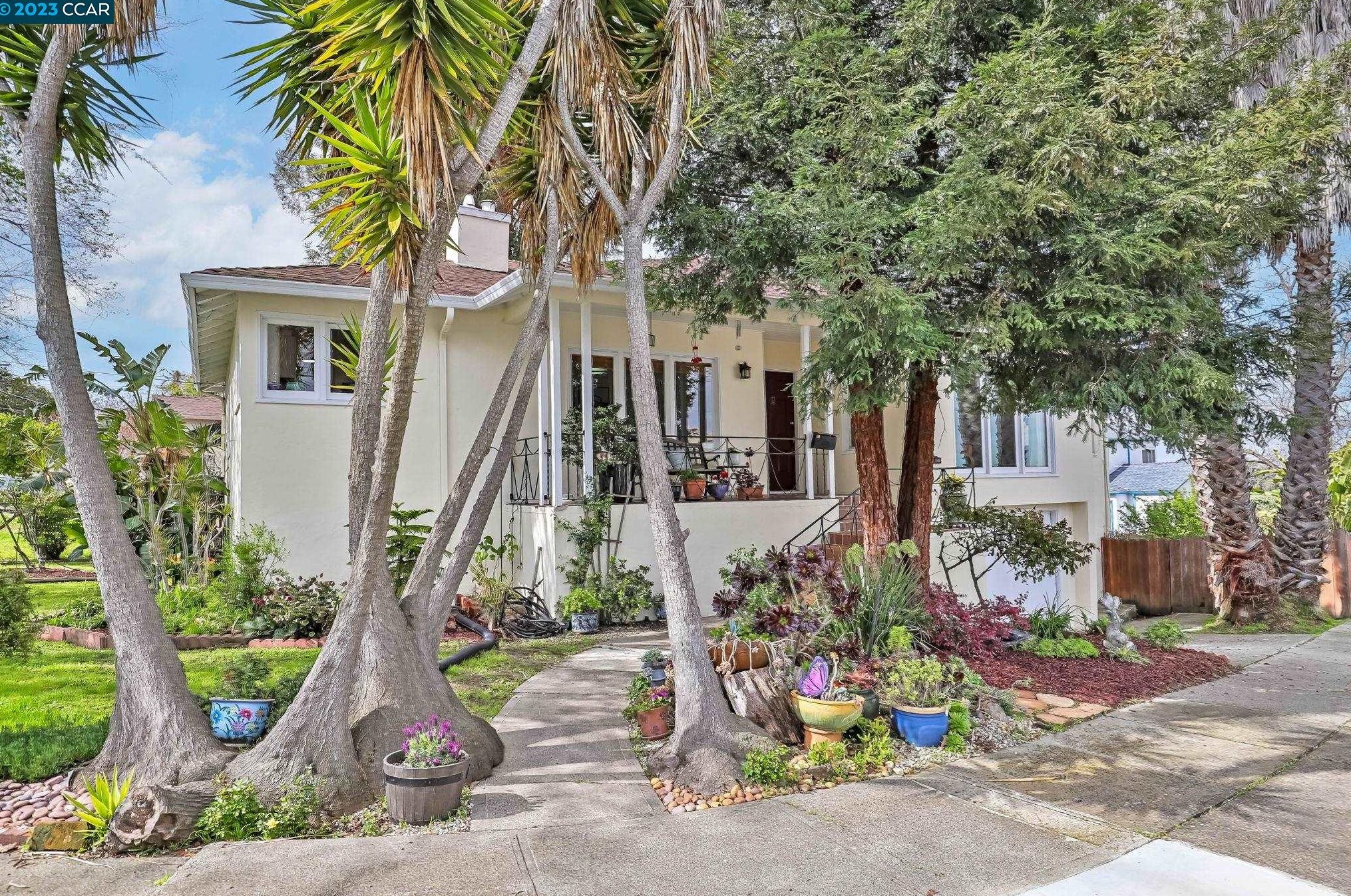 99 Mahoney St, Rodeo, CA 94572-1548
