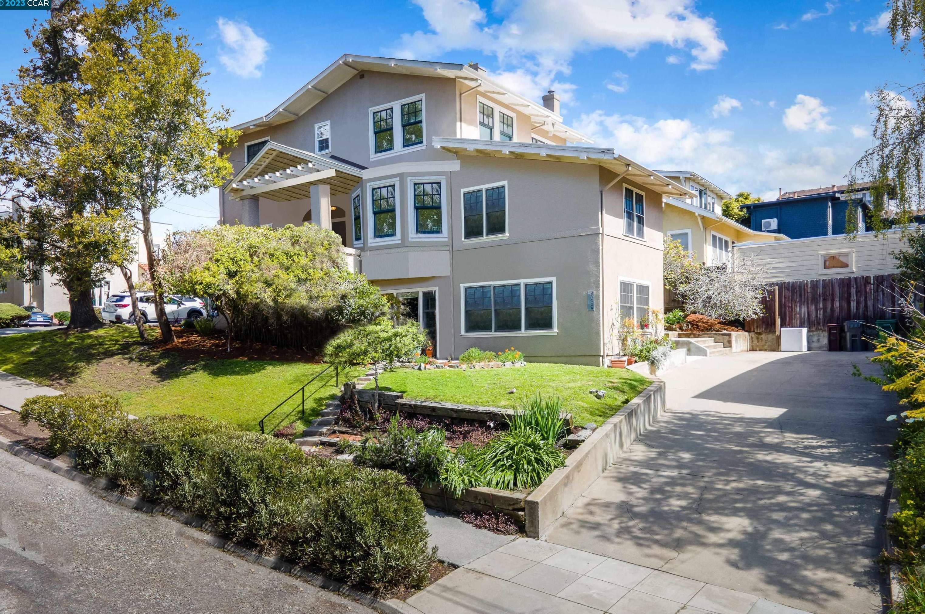 4000 Greenwood Ave, Oakland, CA 94602