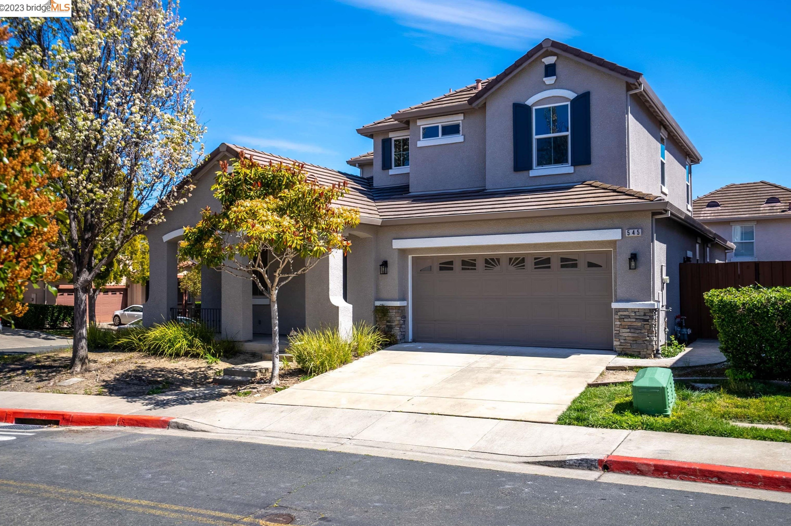 545 Rosewood Ln, Rodeo, CA 94547-2309