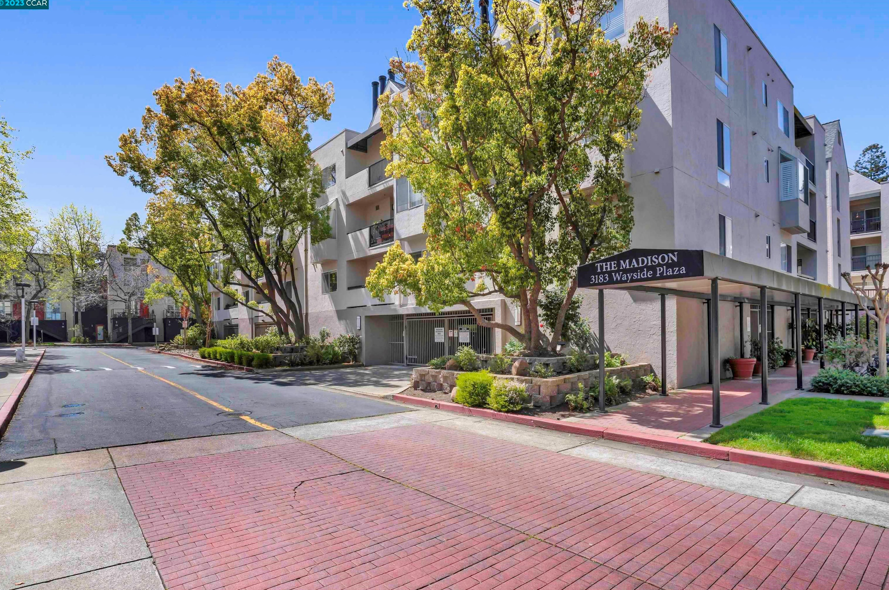 3183 Wayside Plz, Walnut Creek CA  94597-2006 exterior