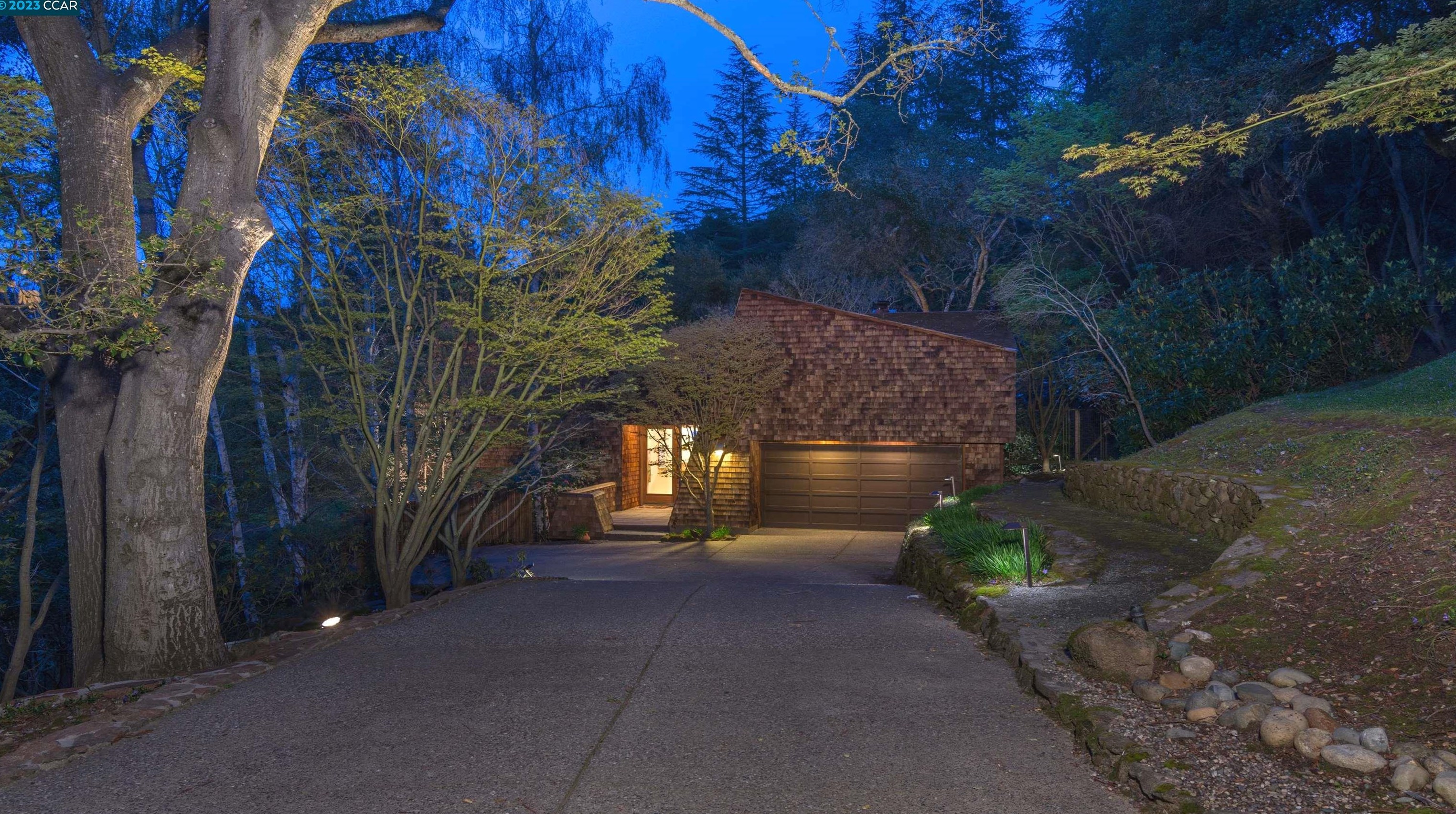 27 Wood Acres Ct, Orinda, CA 94563