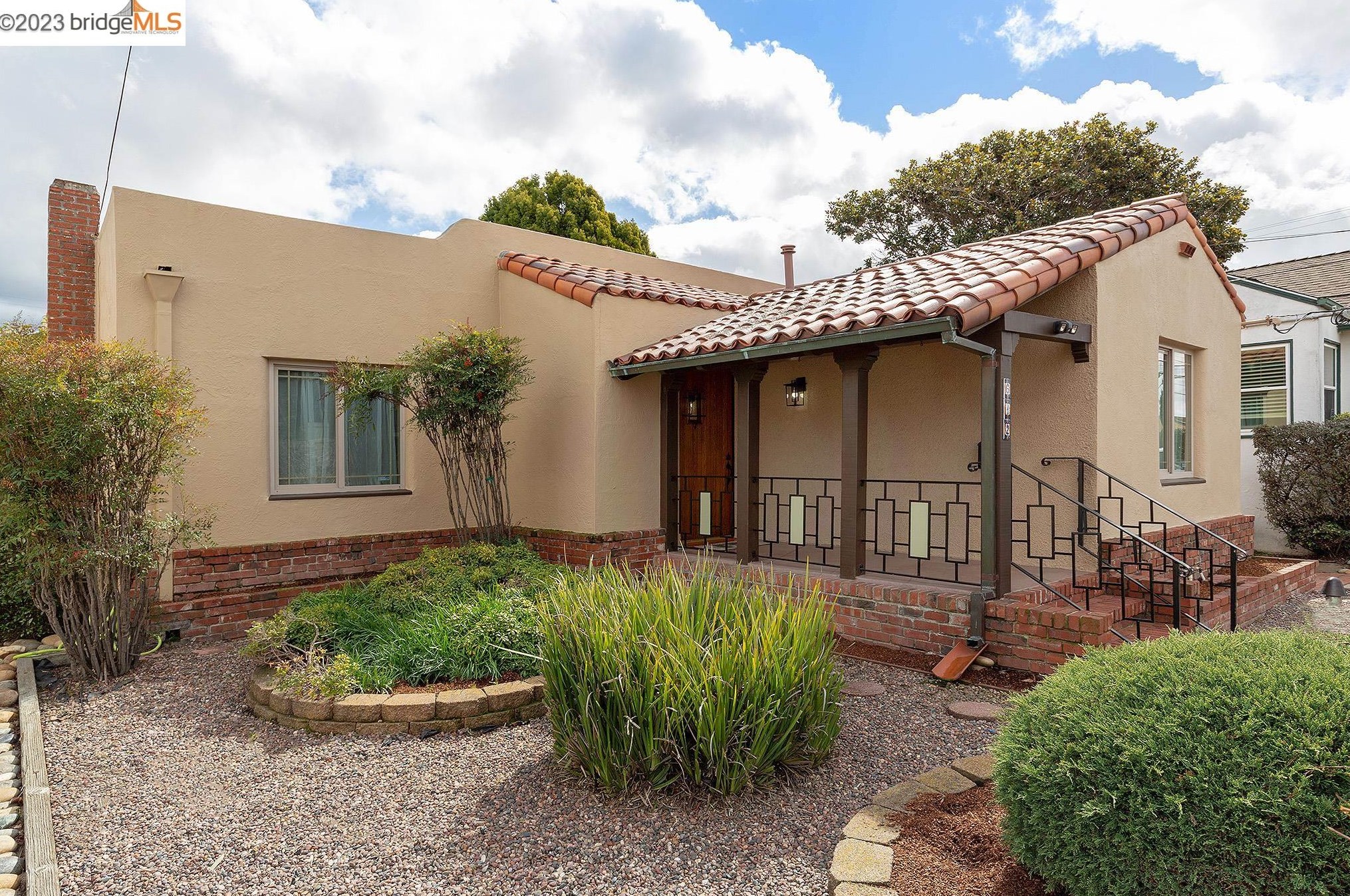 612 31st St, Richmond, CA 94804-1530