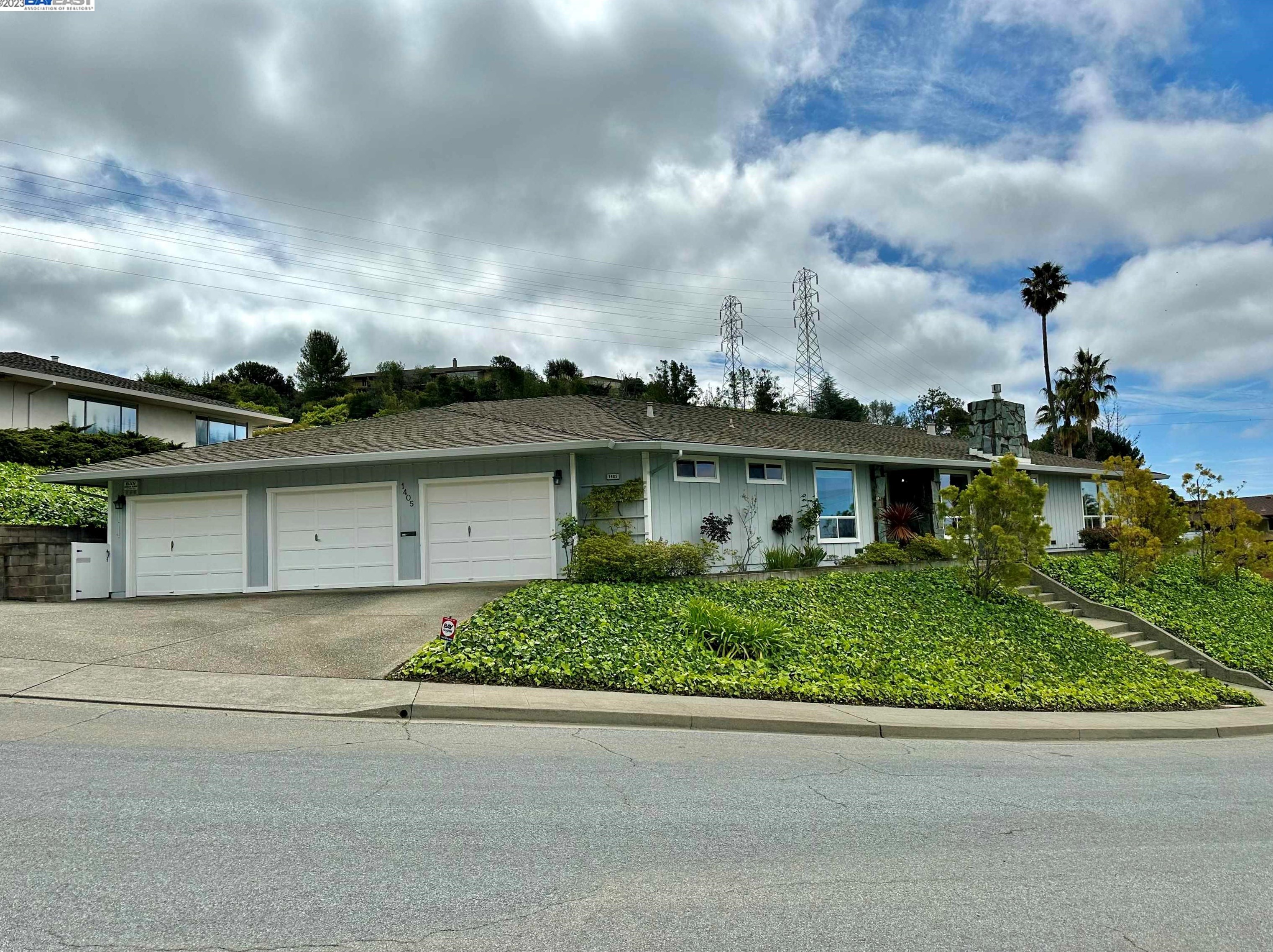 1405 Regent Dr, San Leandro, CA 94577