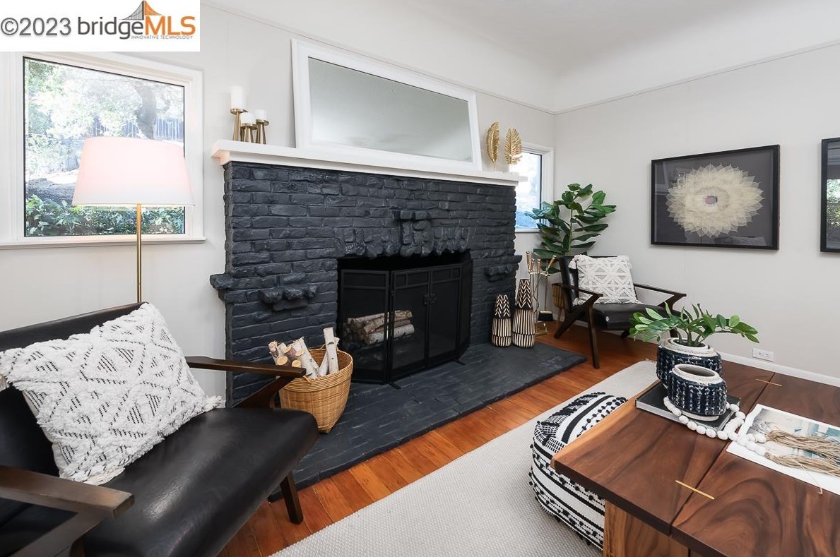 5800 Leona, Oakland CA 94605-1219 exterior