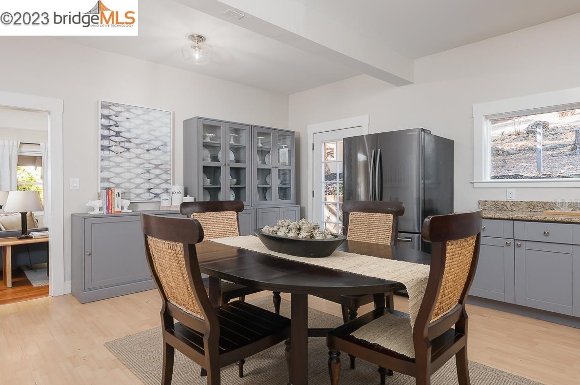 5800 Leona, Oakland CA 94605-1219 exterior