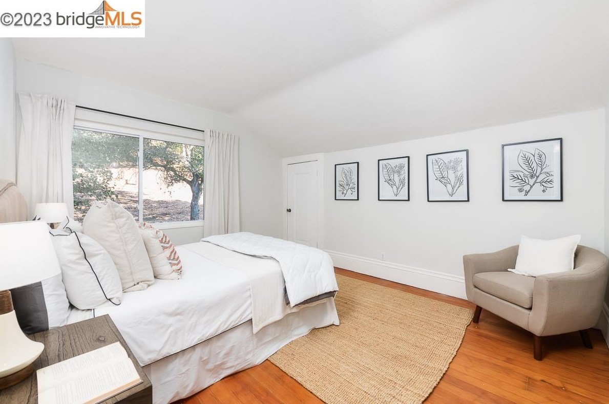 5800 Leona, Oakland CA 94605-1219 exterior