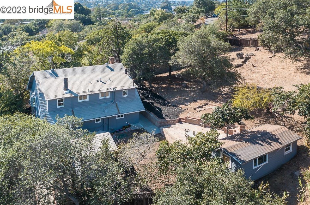 5800 Leona, Oakland CA 94605-1219 exterior