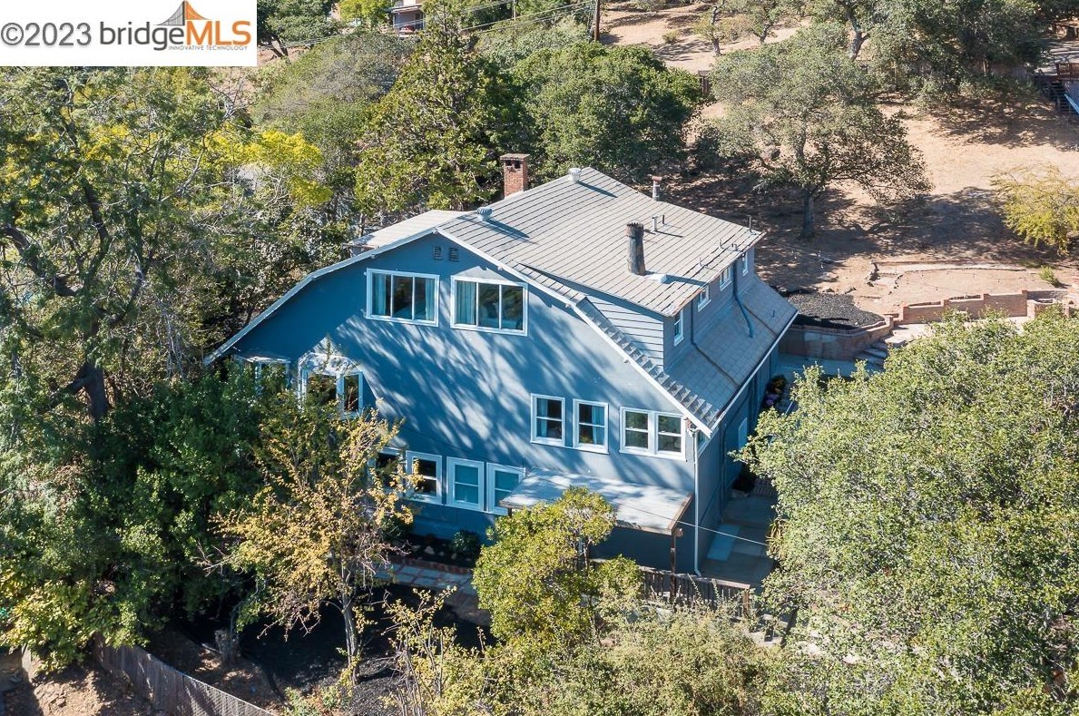 5800 Leona, Oakland CA 94605-1219 exterior