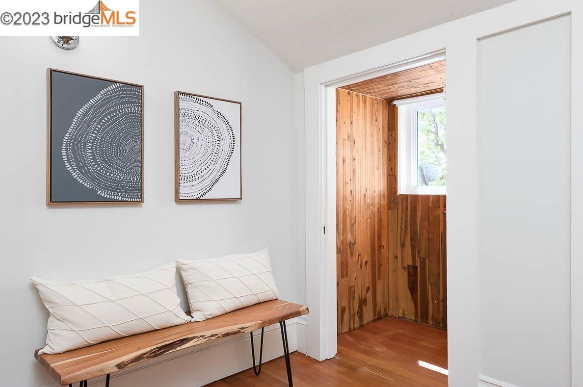 5800 Leona, Oakland CA 94605-1219 exterior