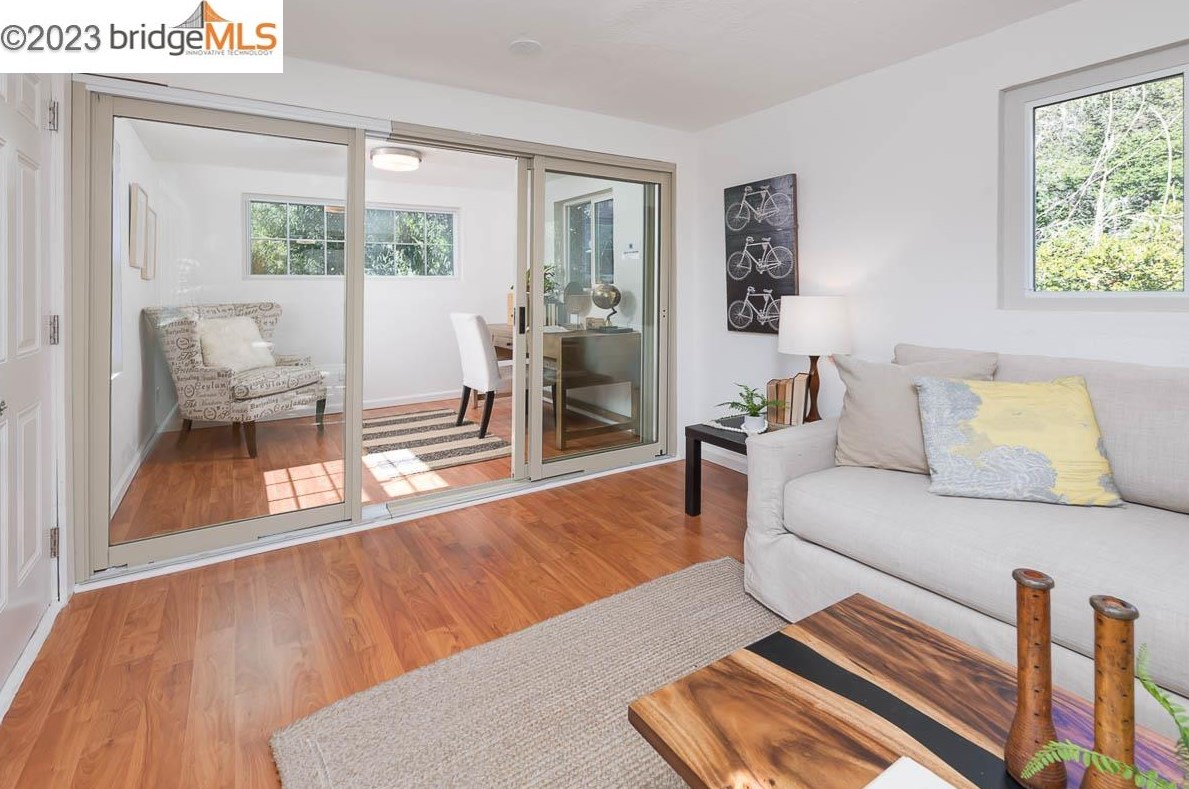 5800 Leona, Oakland CA 94605-1219 exterior