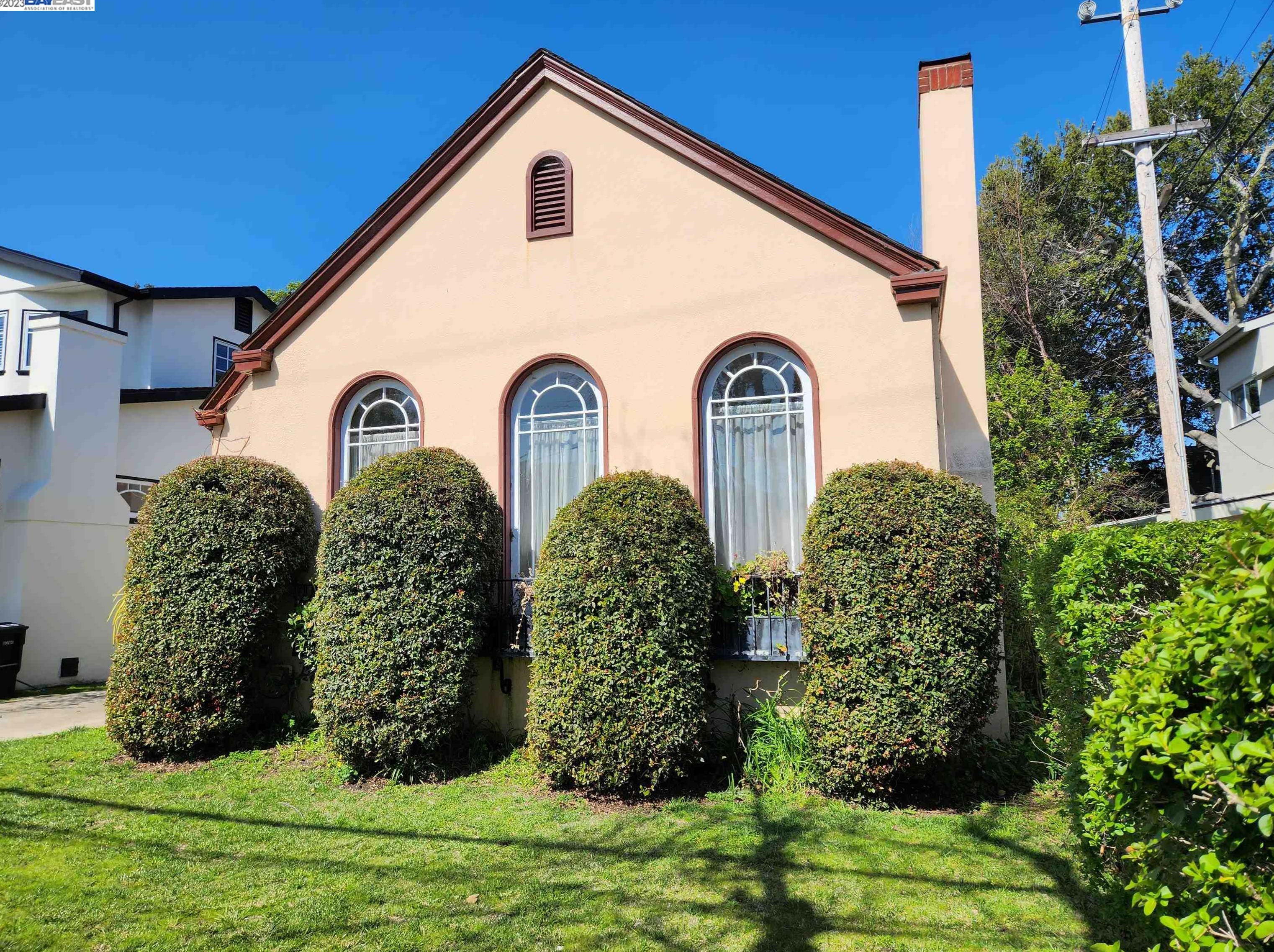 1312 Sanchez Ave, Burlingame, CA 94010