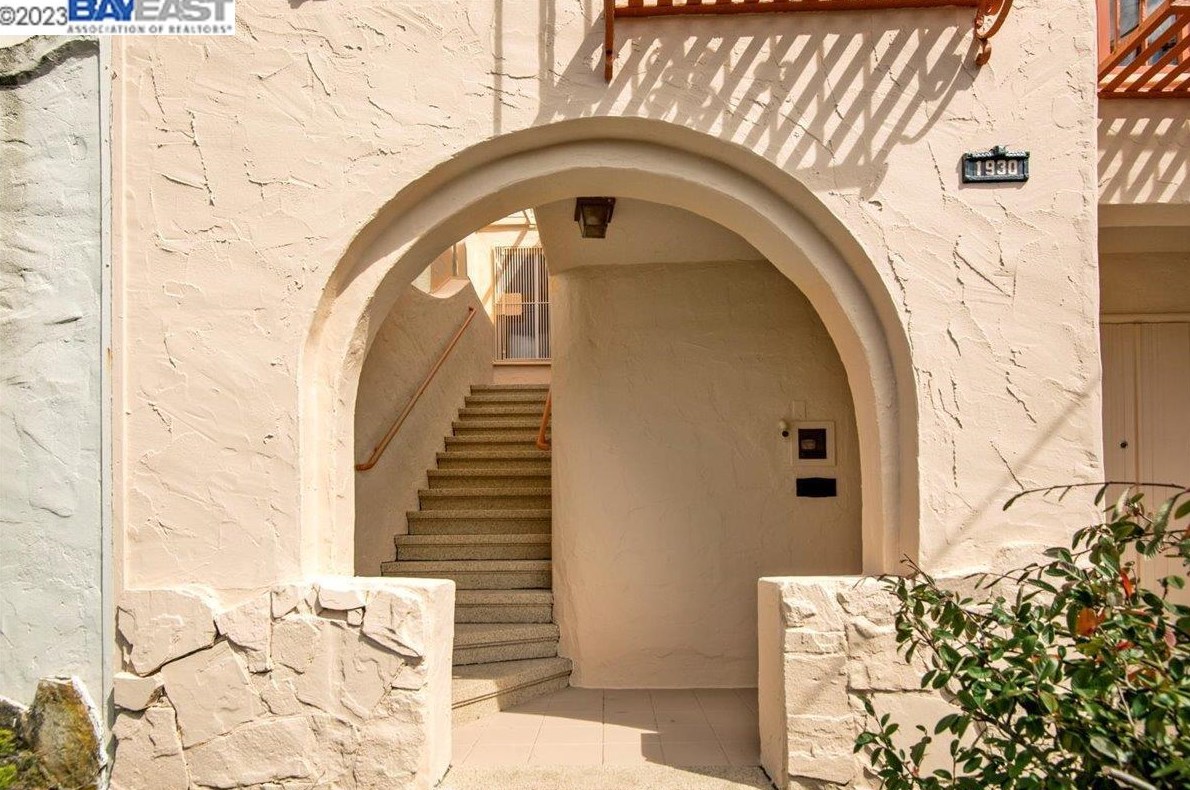1930 18th Ave, San Francisco, CA 94116