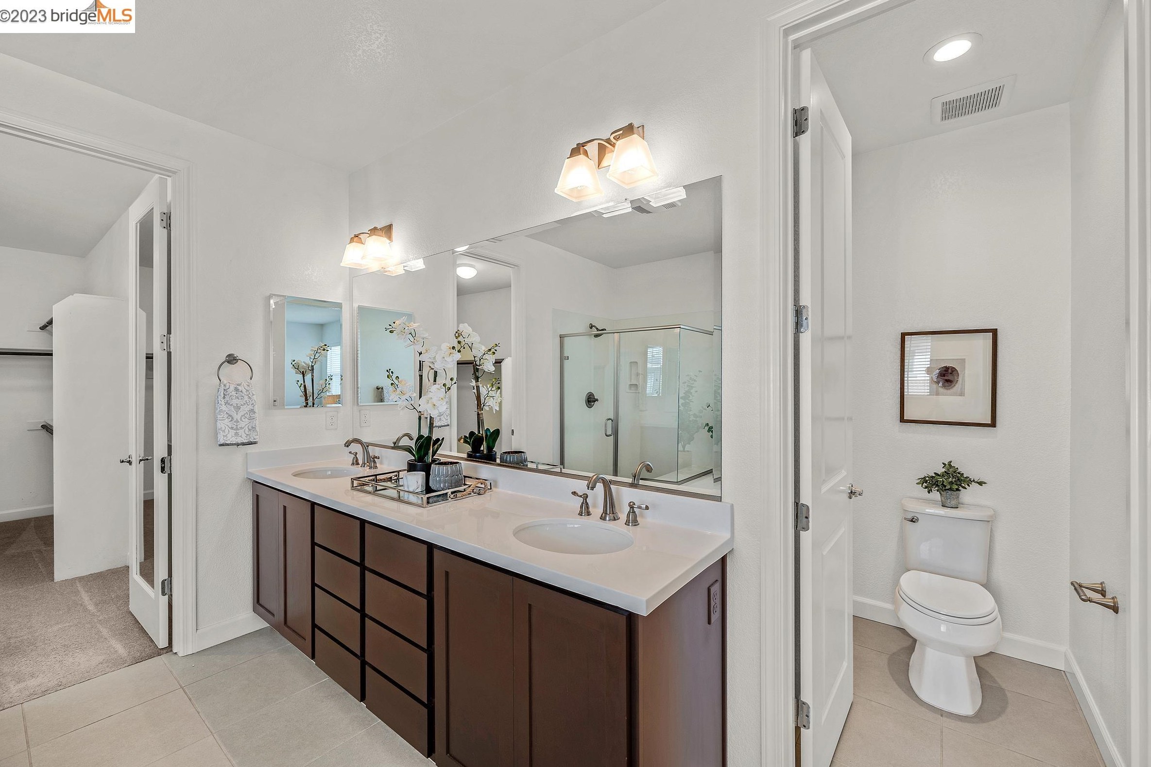 719 Jennifer St, Los Angeles CA  exterior