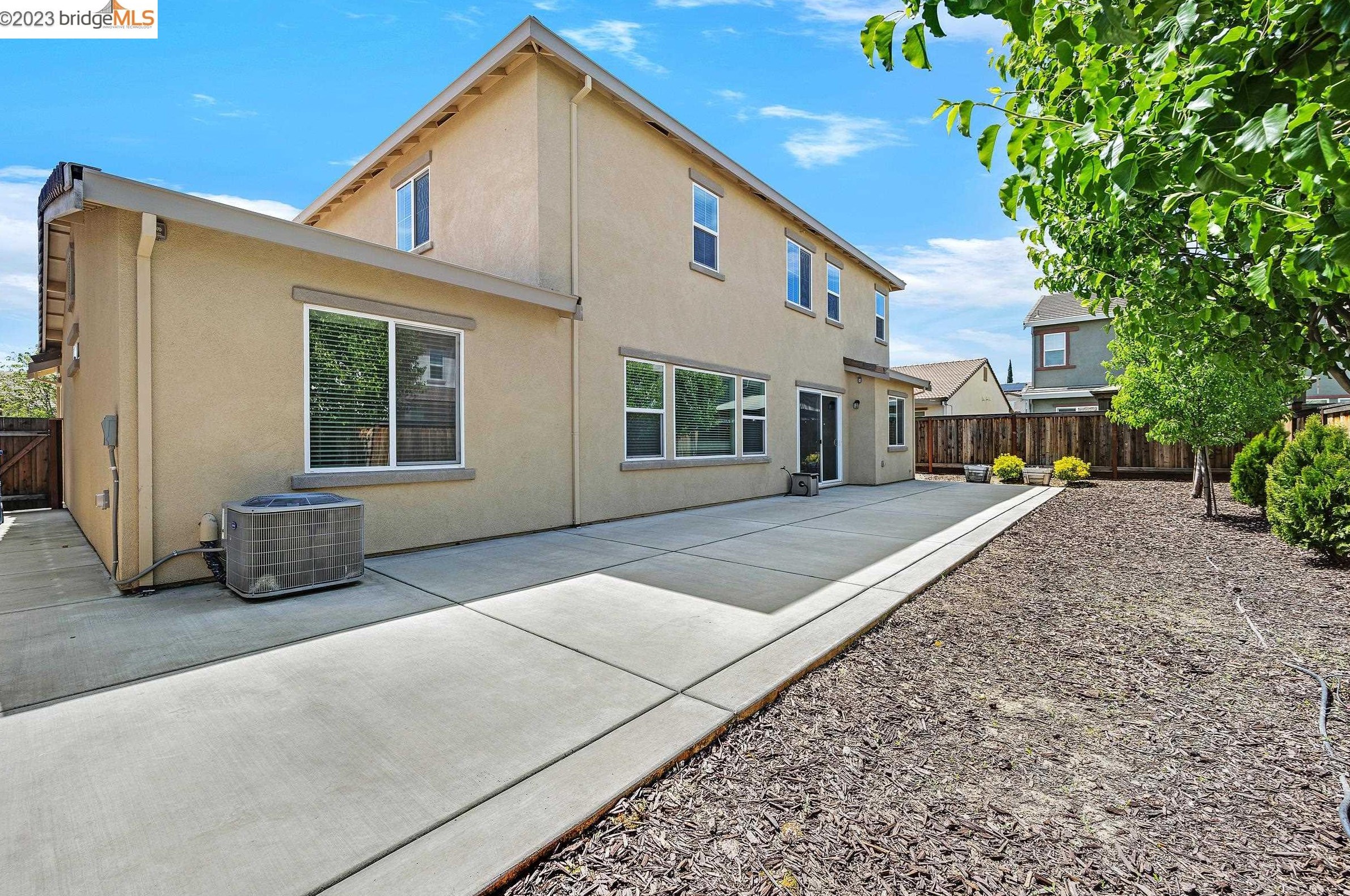 719 Jennifer St, Los Angeles CA  exterior