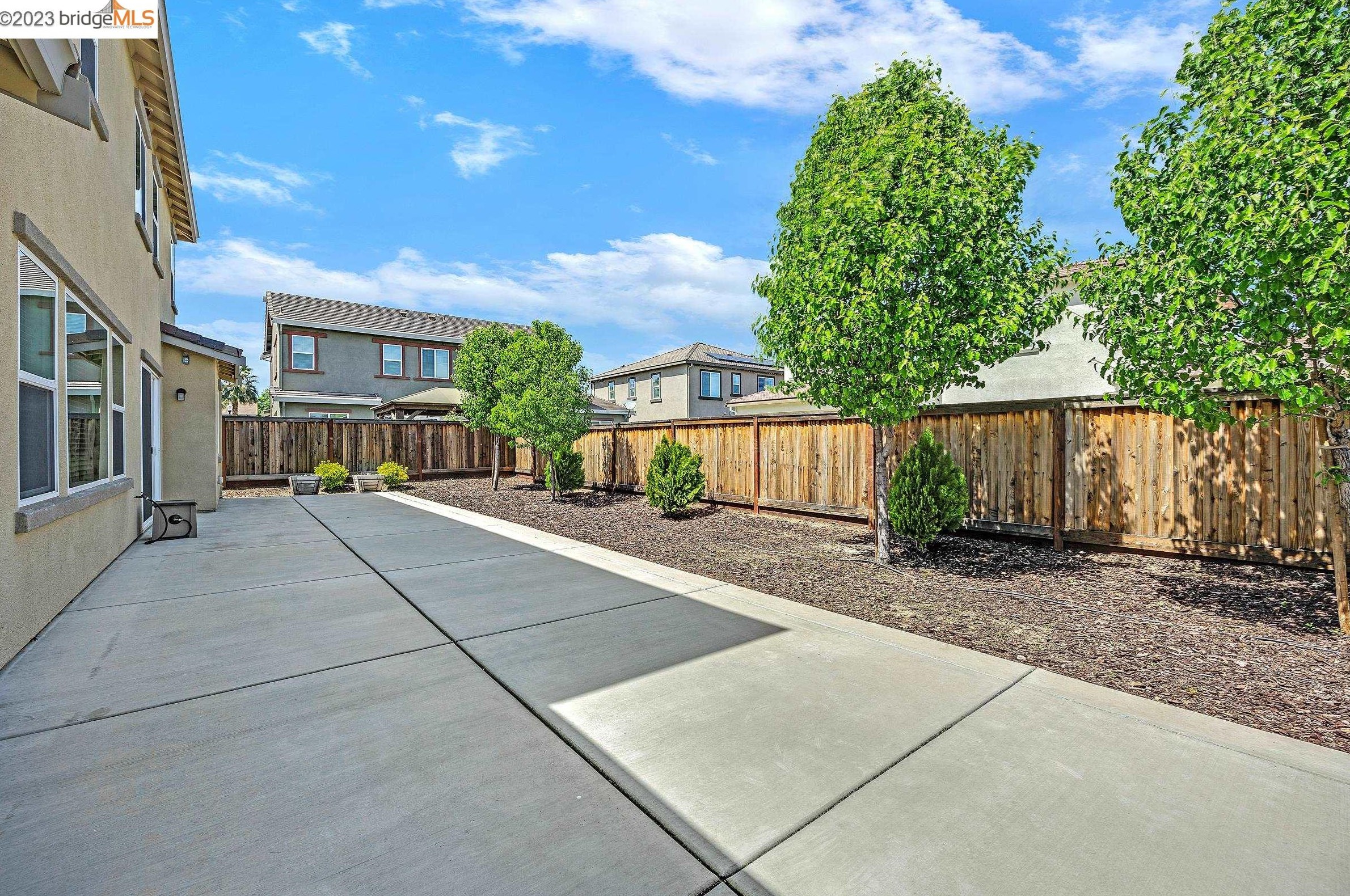 719 Jennifer St, Los Angeles CA  exterior