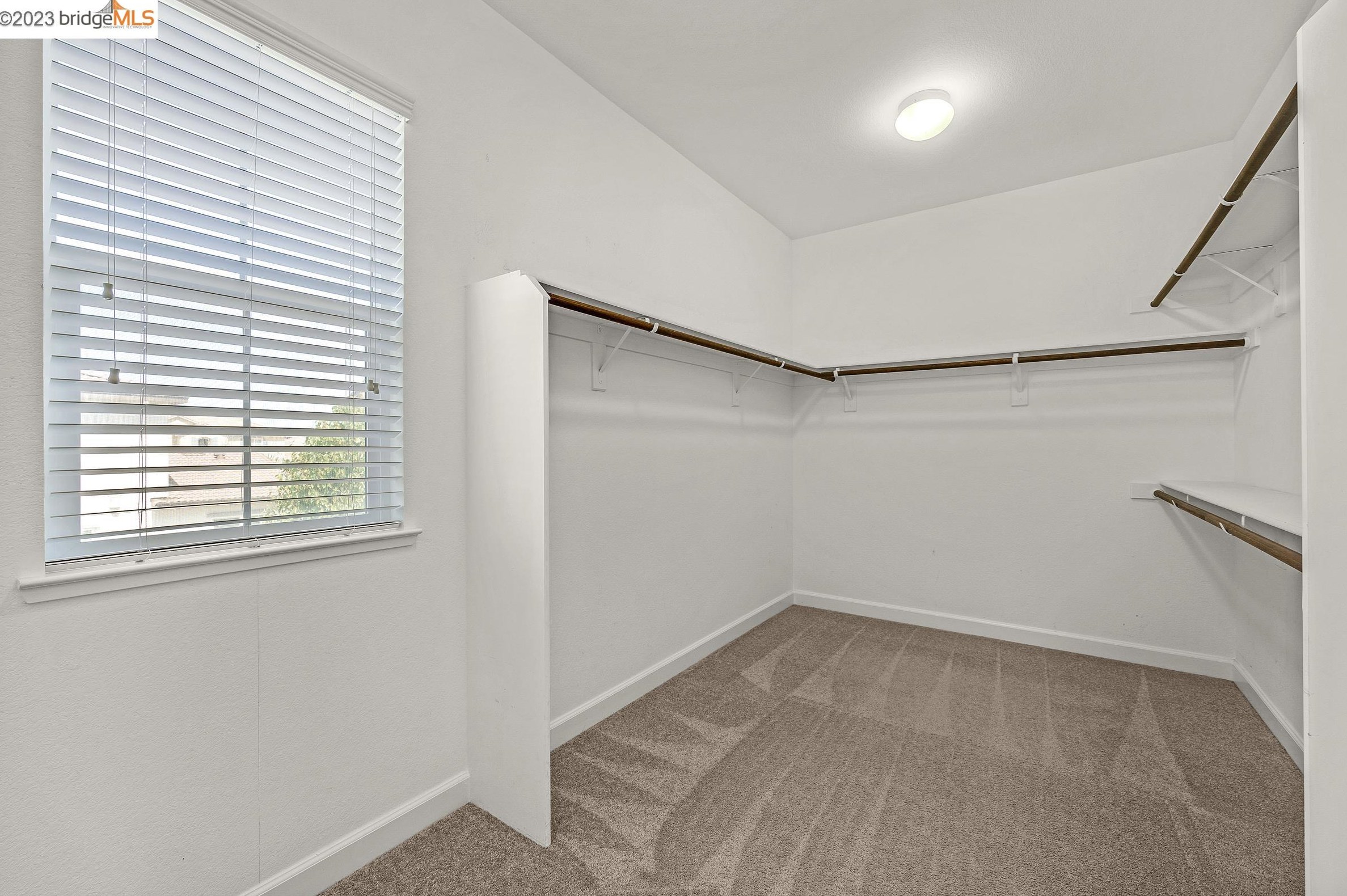 719 Jennifer St, Los Angeles CA  exterior