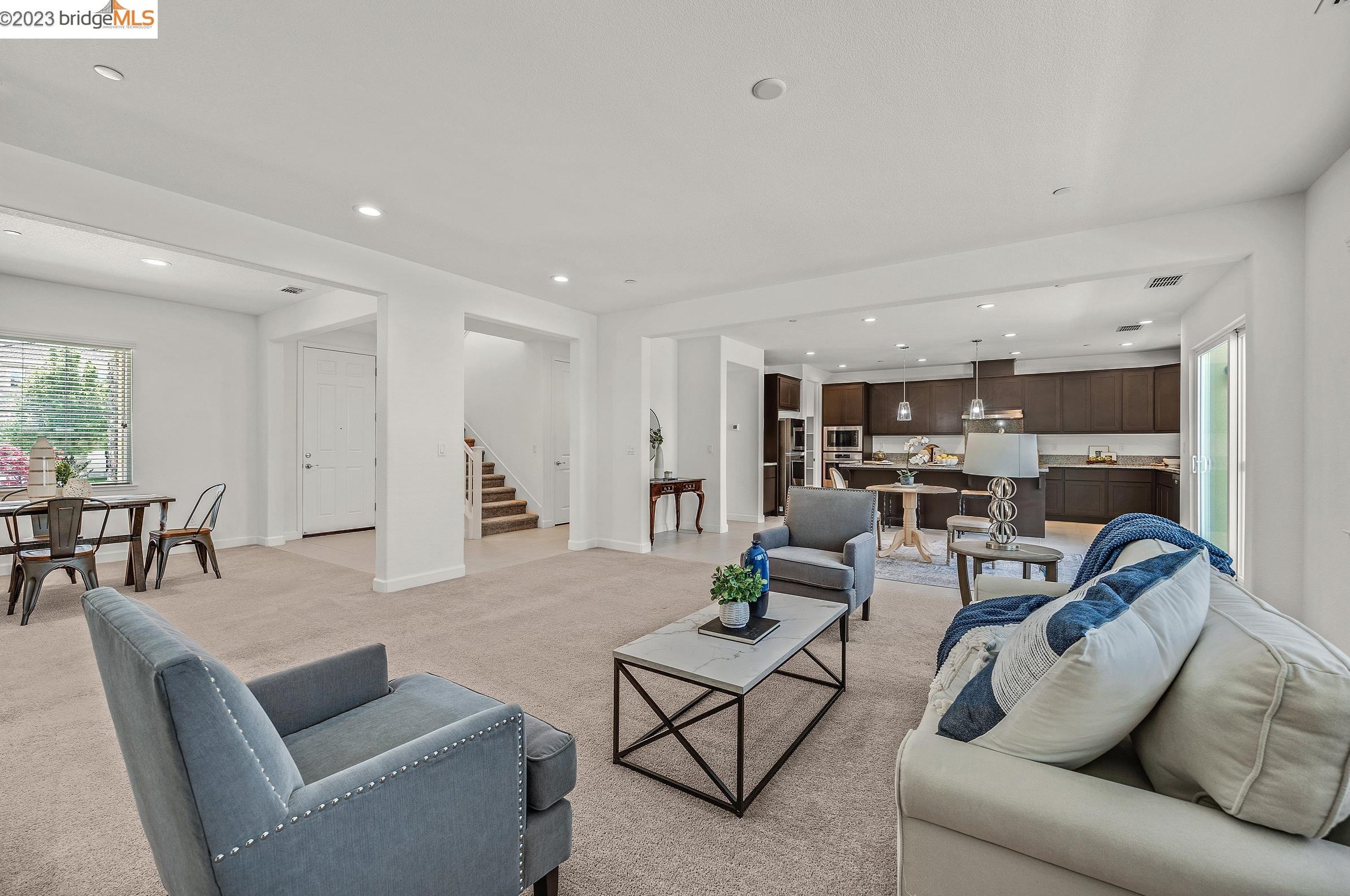 719 Jennifer St, Los Angeles CA  exterior