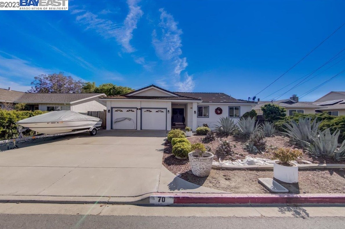 70 Lake Dr, Antioch, CA 94509-2056