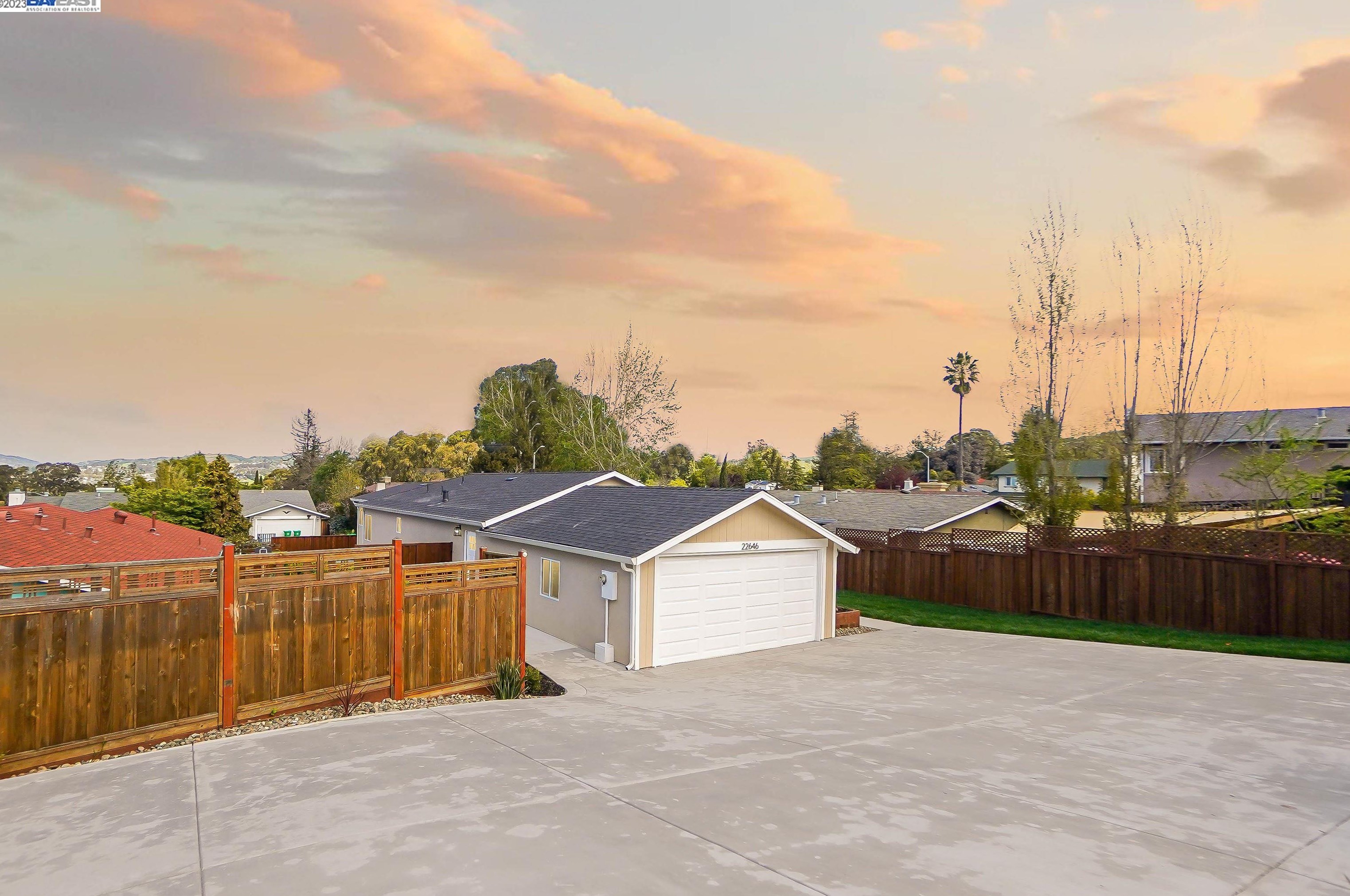 22646 Mossy Rock Dr, Hayward, CA 94541