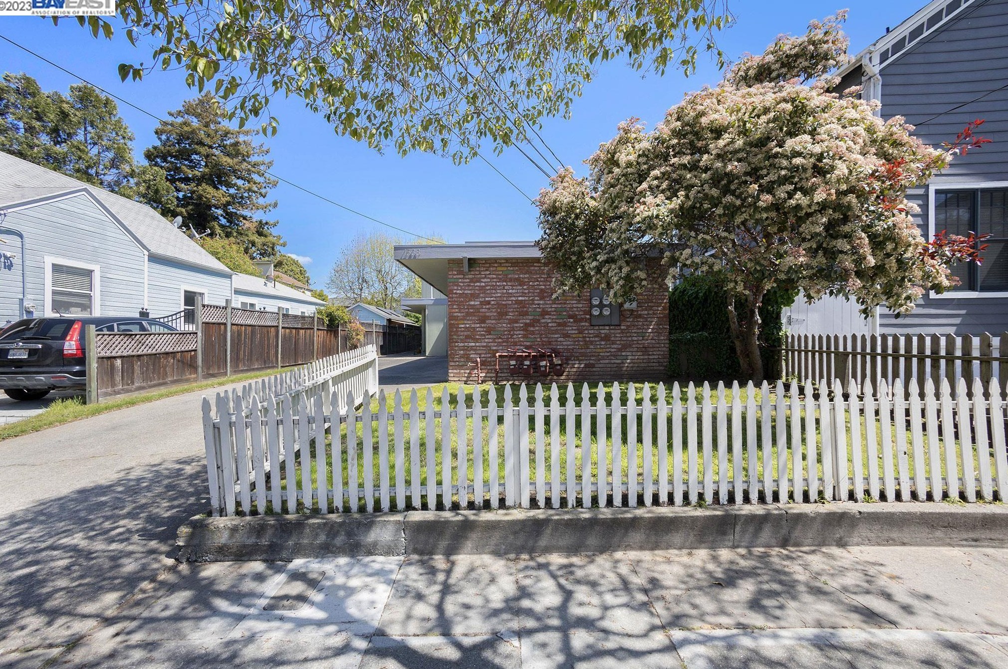 1538 Sherman St, Alameda, CA 94501-7427