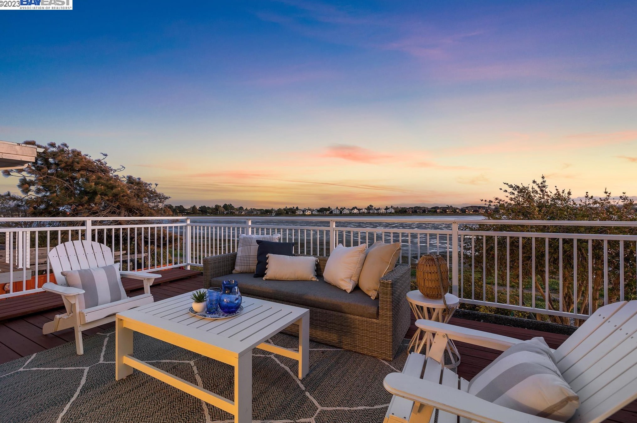 2822 Bayview Dr, Alameda, CA 94501-6348